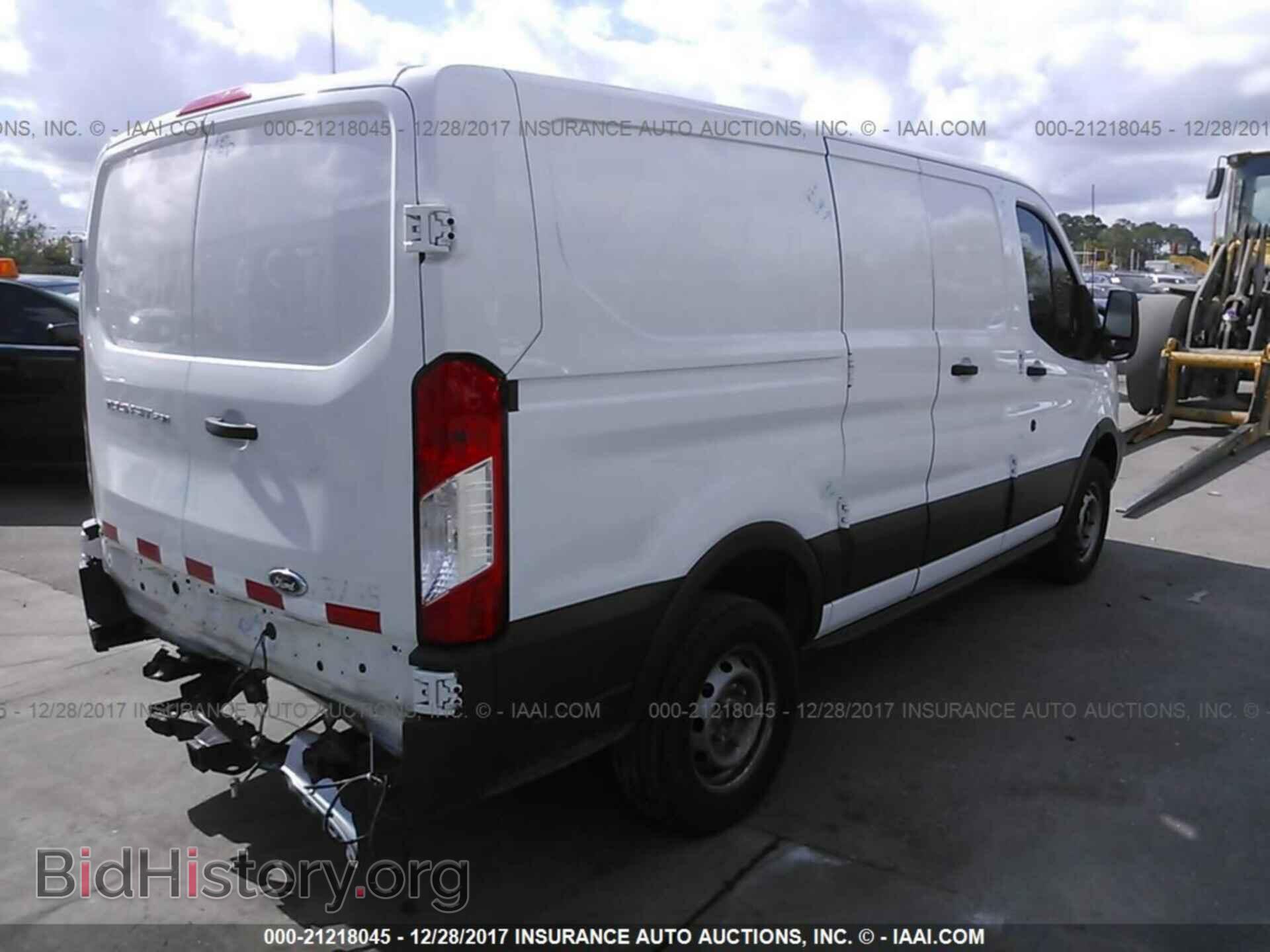 2015 Ford Transit - VIN: 1FTNR1ZM7FKA50687 - Photo 4