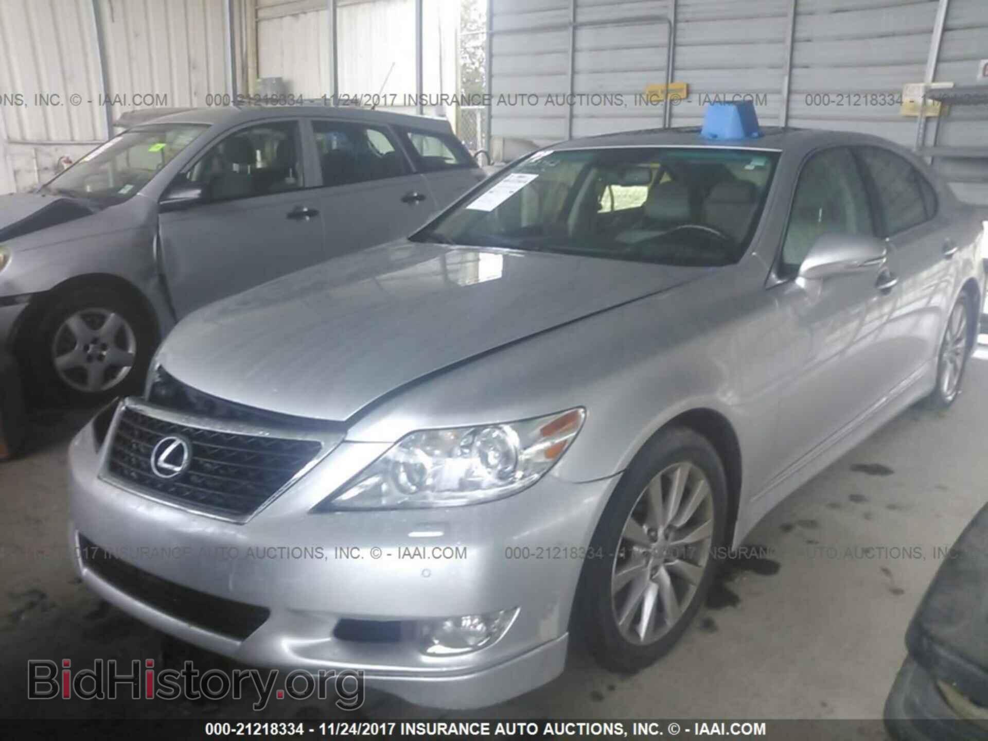 2011 Lexus Ls - VIN: JTHCL5EF7B5011290 - Фото 2