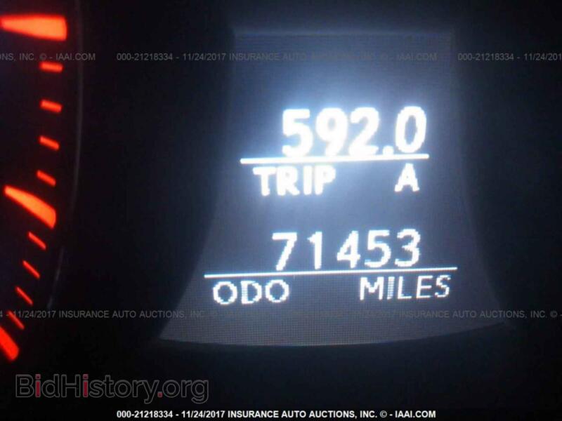 2011 Lexus LS (VIN JTHCL5EF7B5011290) — photo 7 of 10
