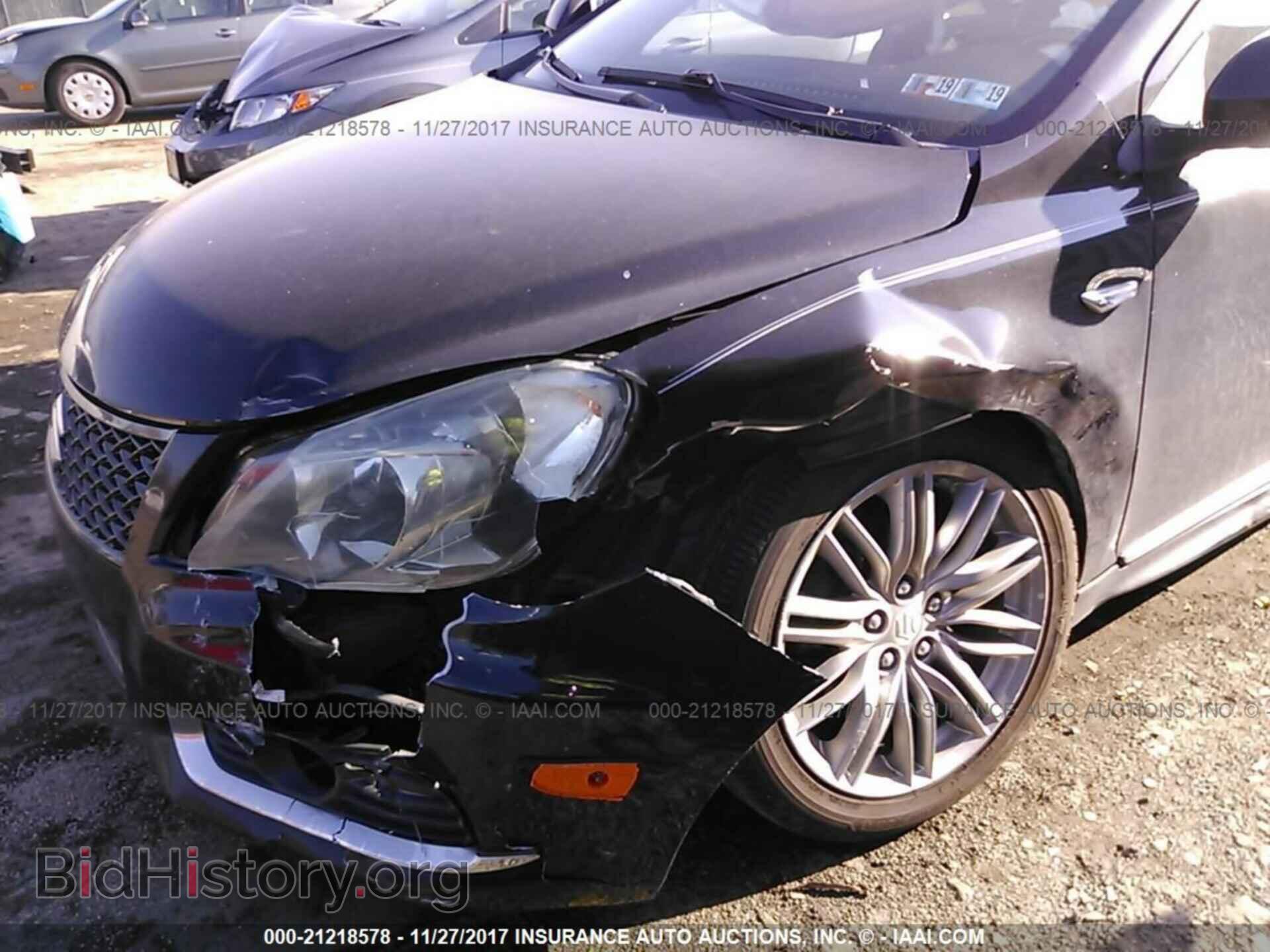 2011 Suzuki Kizashi - VIN: JS2RF9A83B6110058 - Фото 6