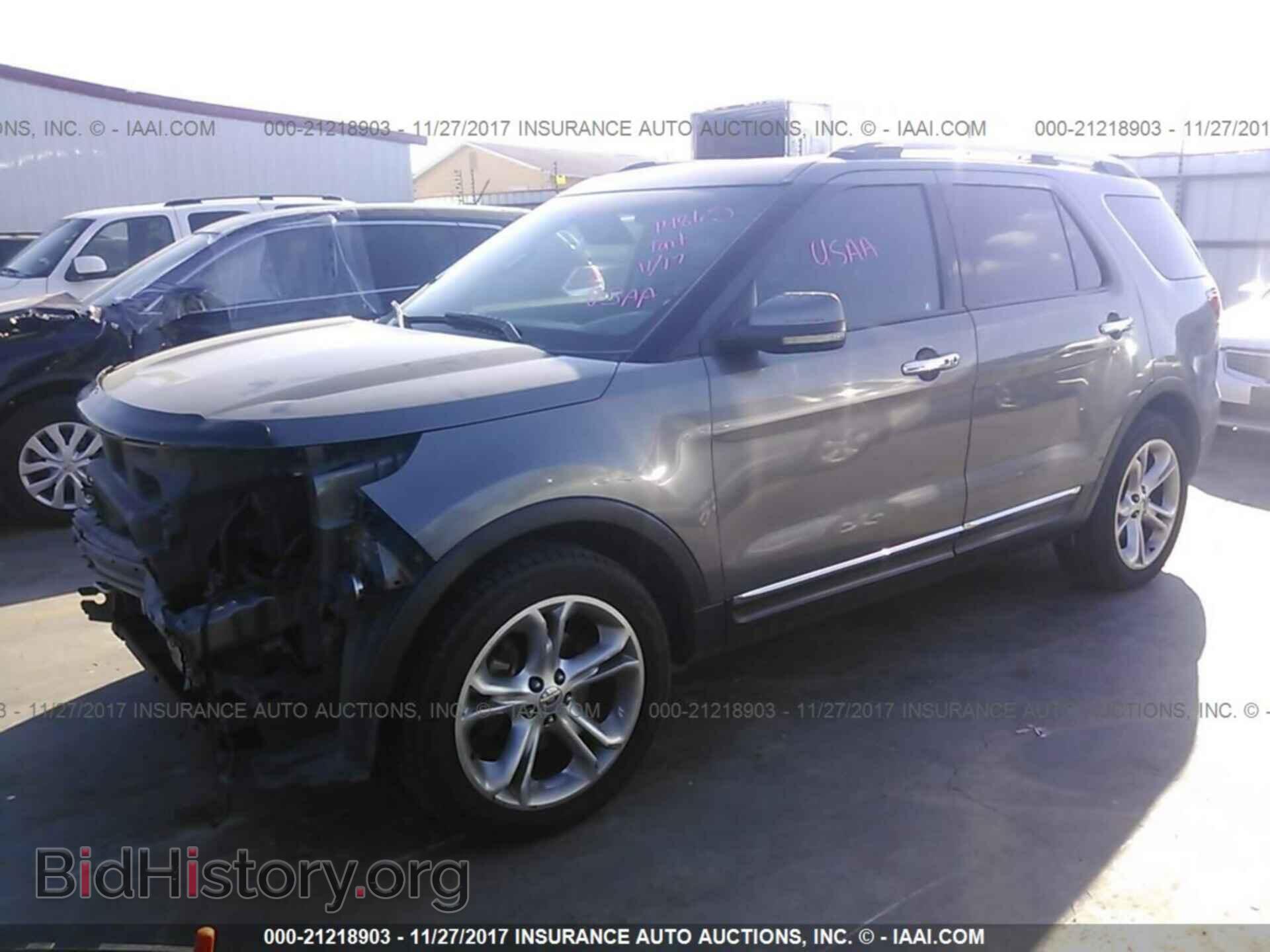 2011 Ford Explorer - VIN: 1FMHK8F85BGA16712 - Фото 2