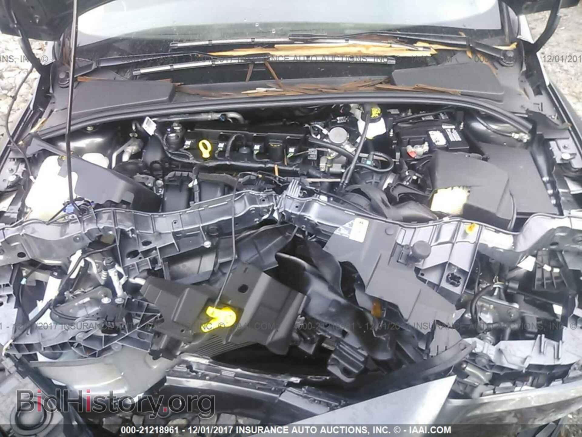 2017 Ford Focus - VIN: 1FADP3F23HL311929 - Photo 10