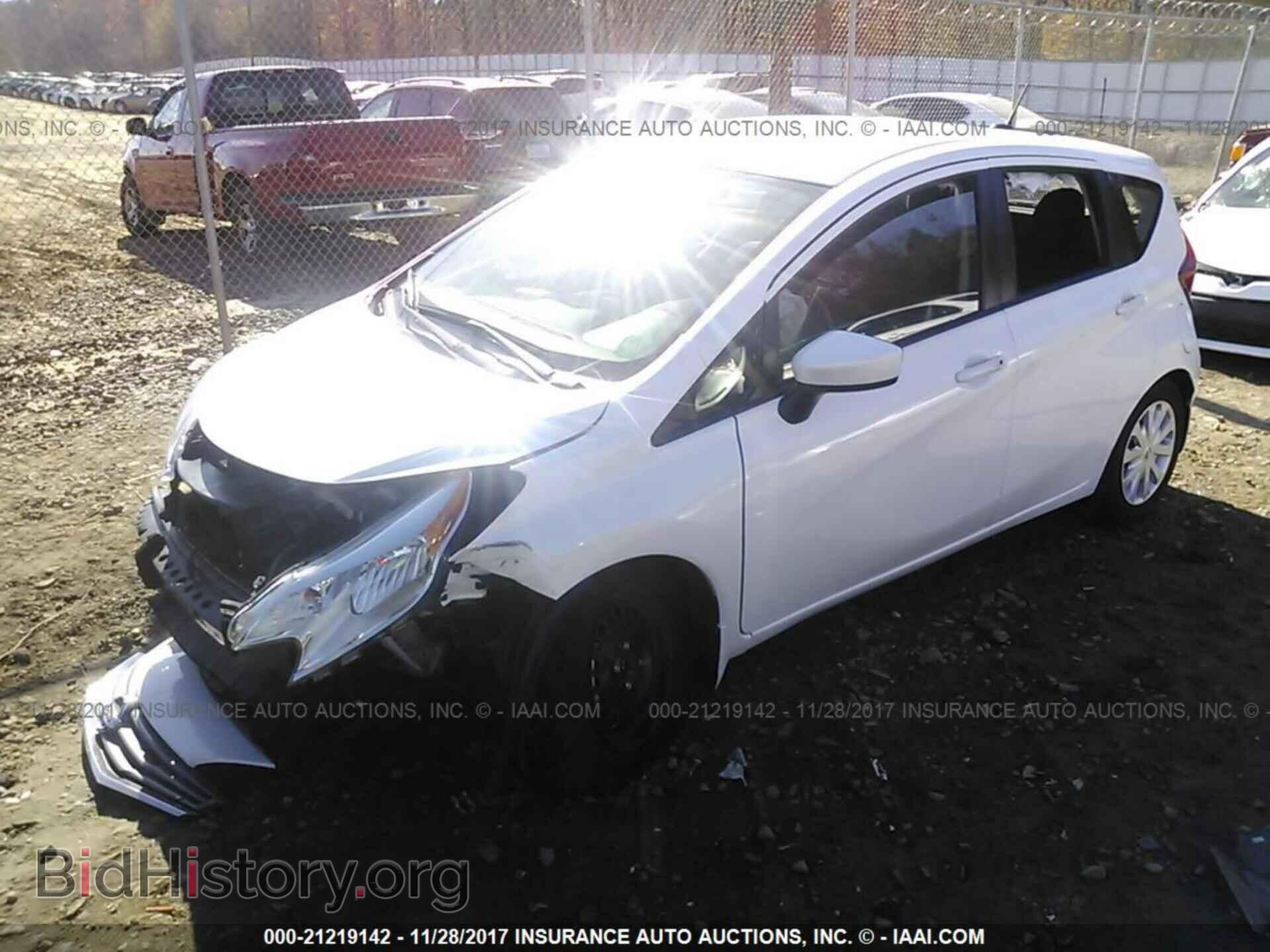 2016 Nissan Versa note - VIN: 3N1CE2CP4GL400324 - Фото 2