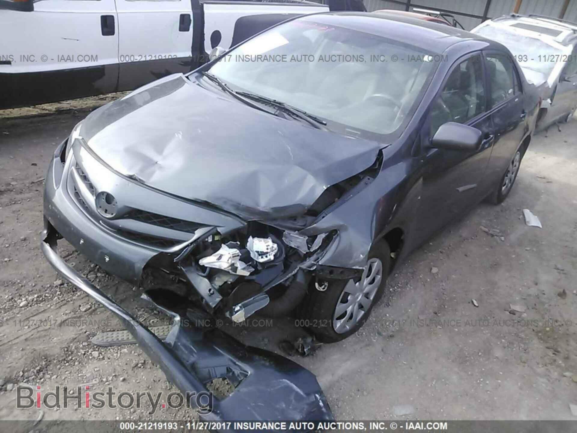 2011 Toyota Corolla - VIN: 2T1BU4EEXBC737515 - Photo 2