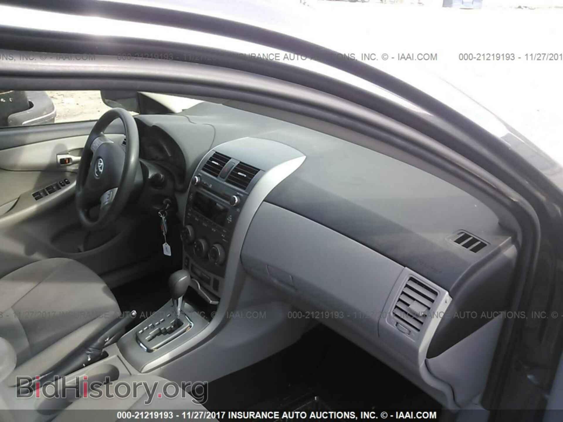 2011 Toyota Corolla - VIN: 2T1BU4EEXBC737515 - Photo 5