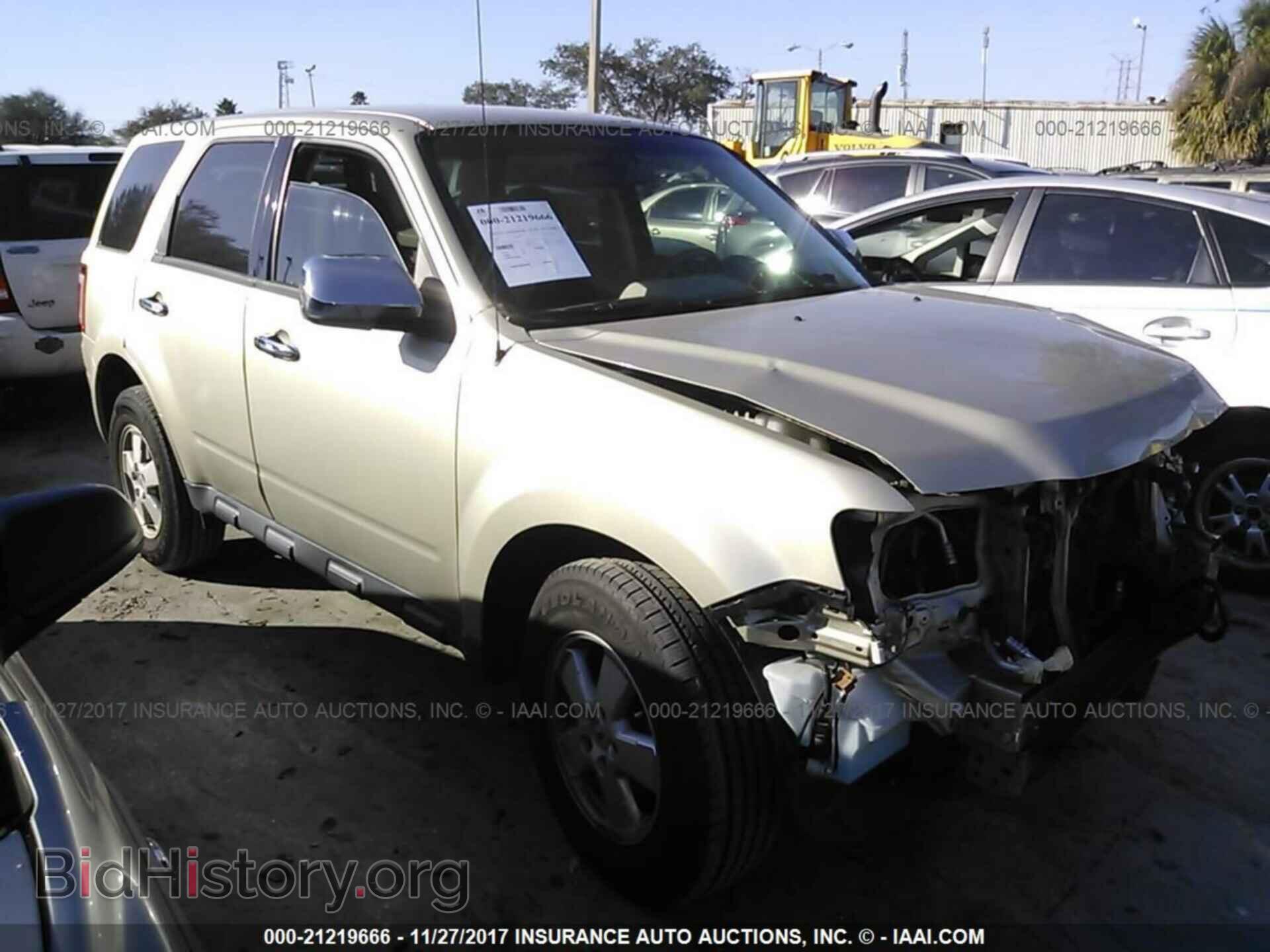 Photo 1FMCU0C70CKA20442 - Ford Escape 2012