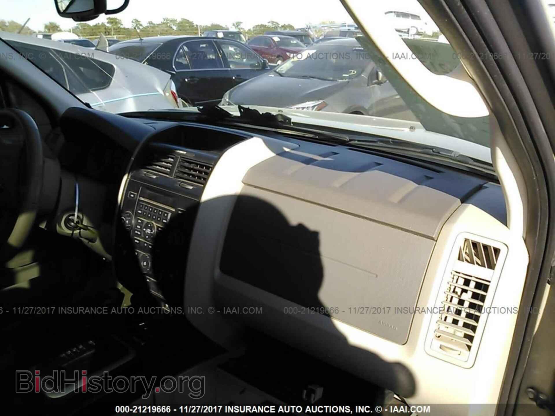 2012 Ford Escape - VIN: 1FMCU0C70CKA20442 - Photo 5