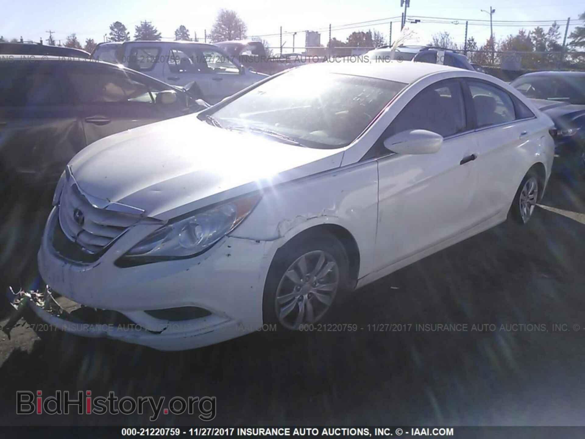 2012 Hyundai Sonata - VIN: 5NPEB4AC5CH433675 - Фото 2