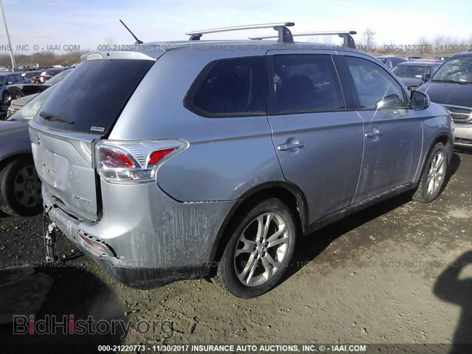 2015 Mitsubishi Outlander - VIN: JA4AZ3A30FZ011888 - Фото 4
