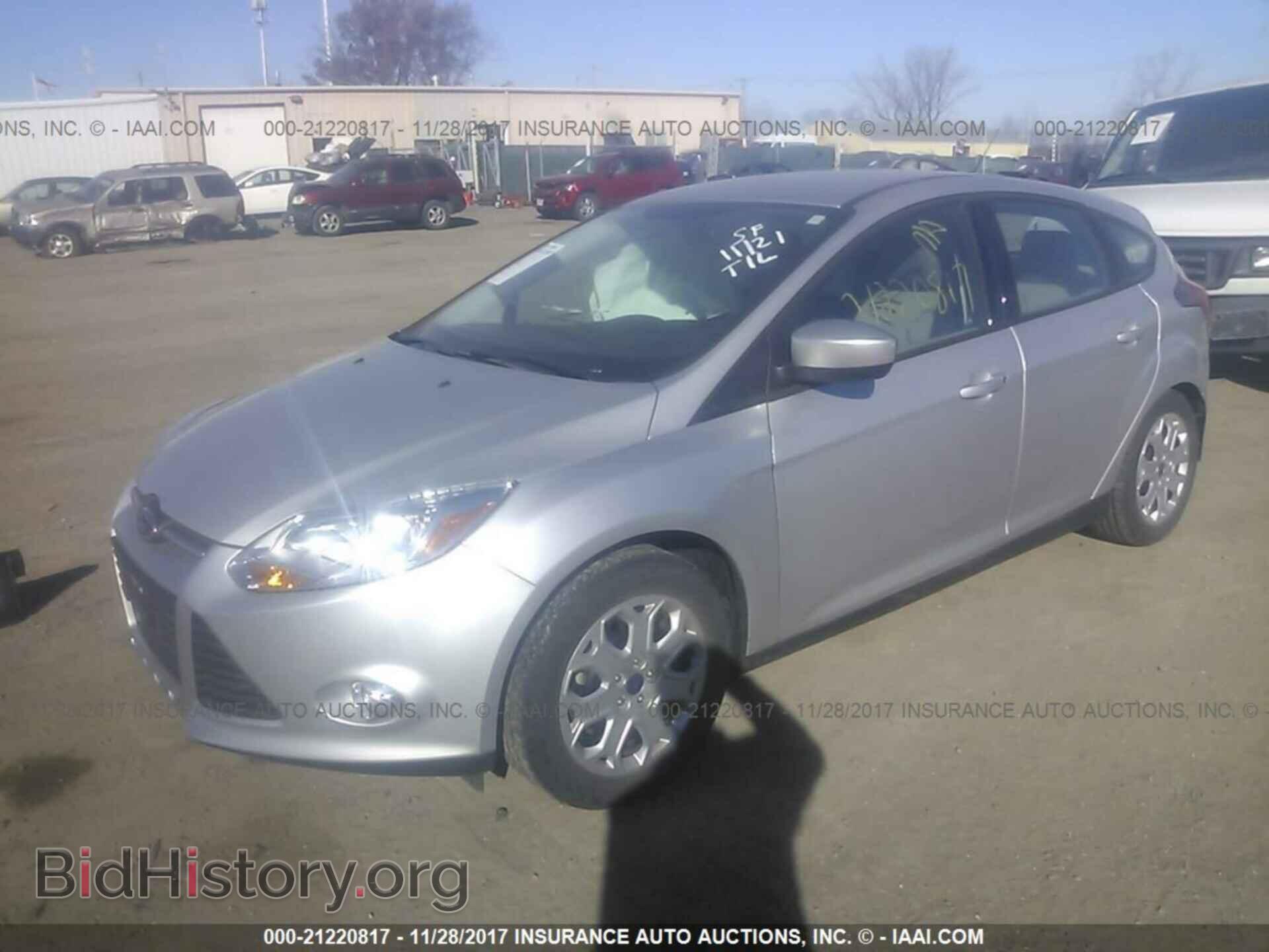 2012 Ford Focus - VIN: 1FAHP3K23CL464729 - Фото 2