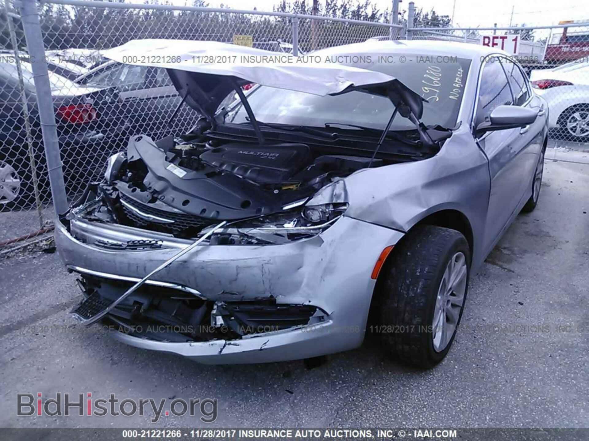 2015 Chrysler 200 - VIN: 1C3CCCAB0FN596880 - Photo 6