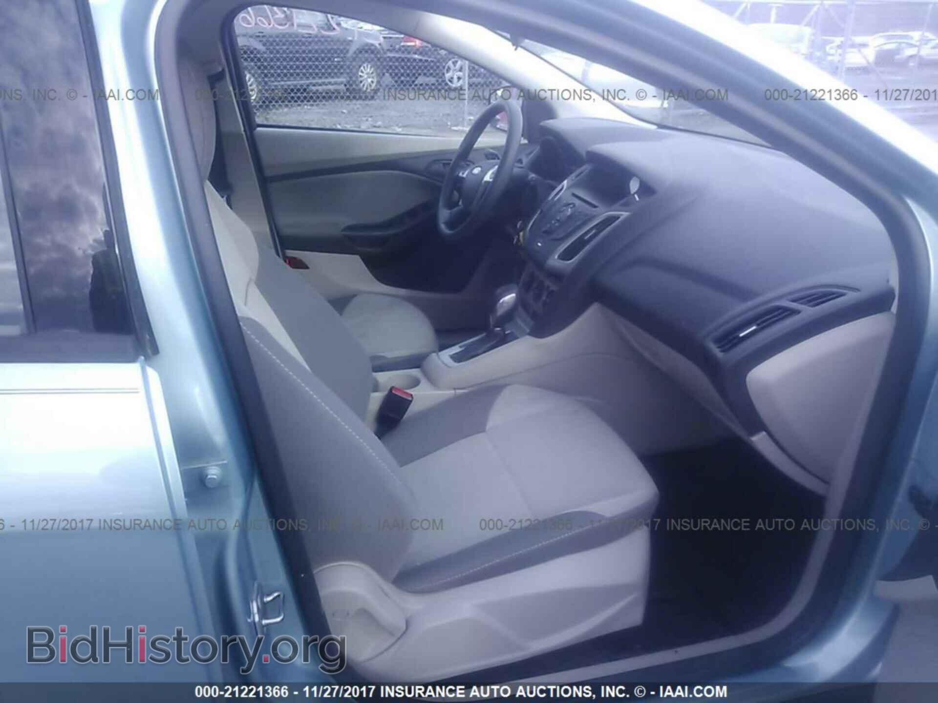 2012 Ford Focus - VIN: 1FAHP3K23CL394584 - Photo 5