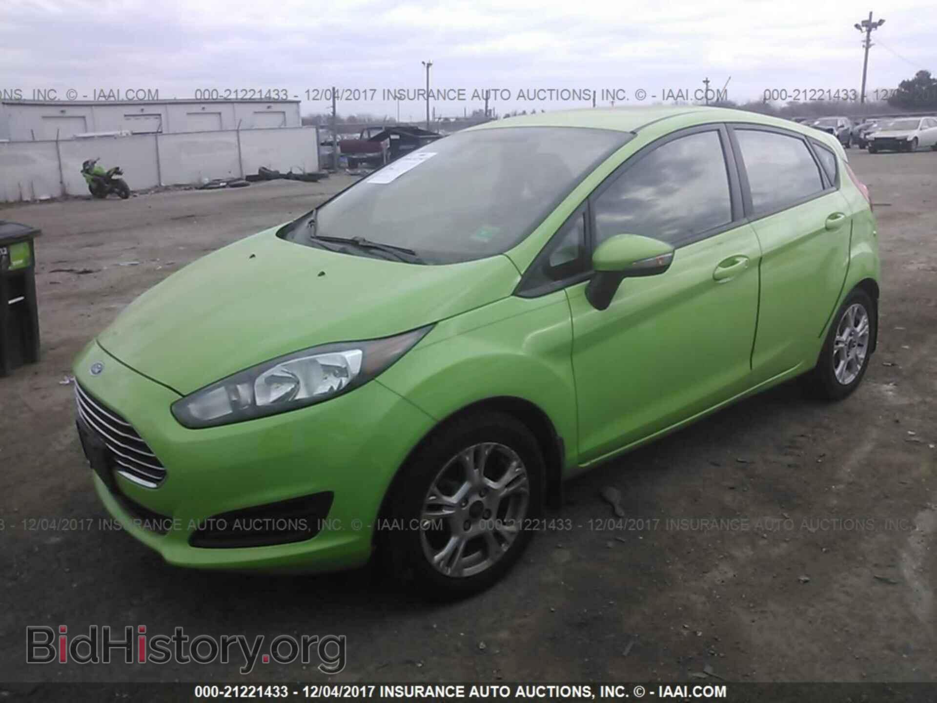 2014 Ford Fiesta - VIN: 3FADP4EJ3EM105860 - Фото 2