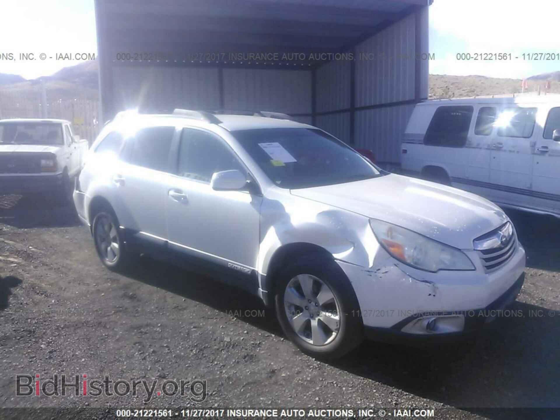 Фотография 4S4BRBCC5B3395239 - Subaru Outback 2011