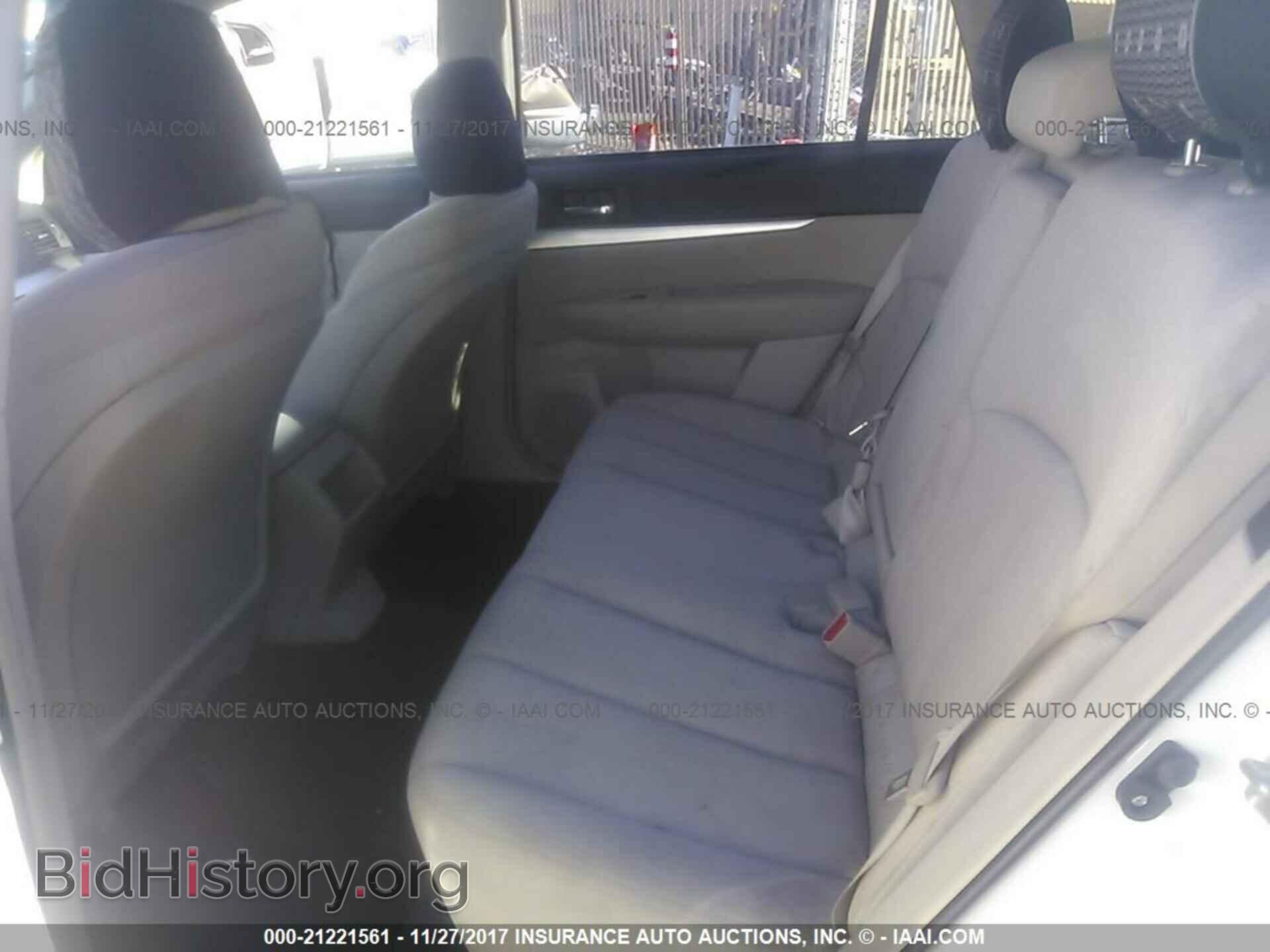 2011 Subaru Outback - VIN: 4S4BRBCC5B3395239 - Фото 8