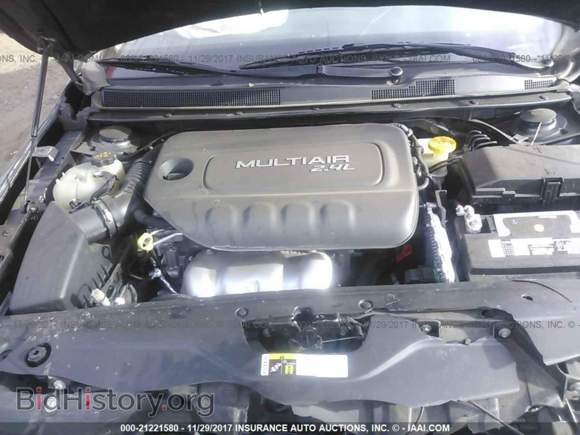 2015 Chrysler 200 - VIN: 1C3CCCAB8FN680333 - Photo 10