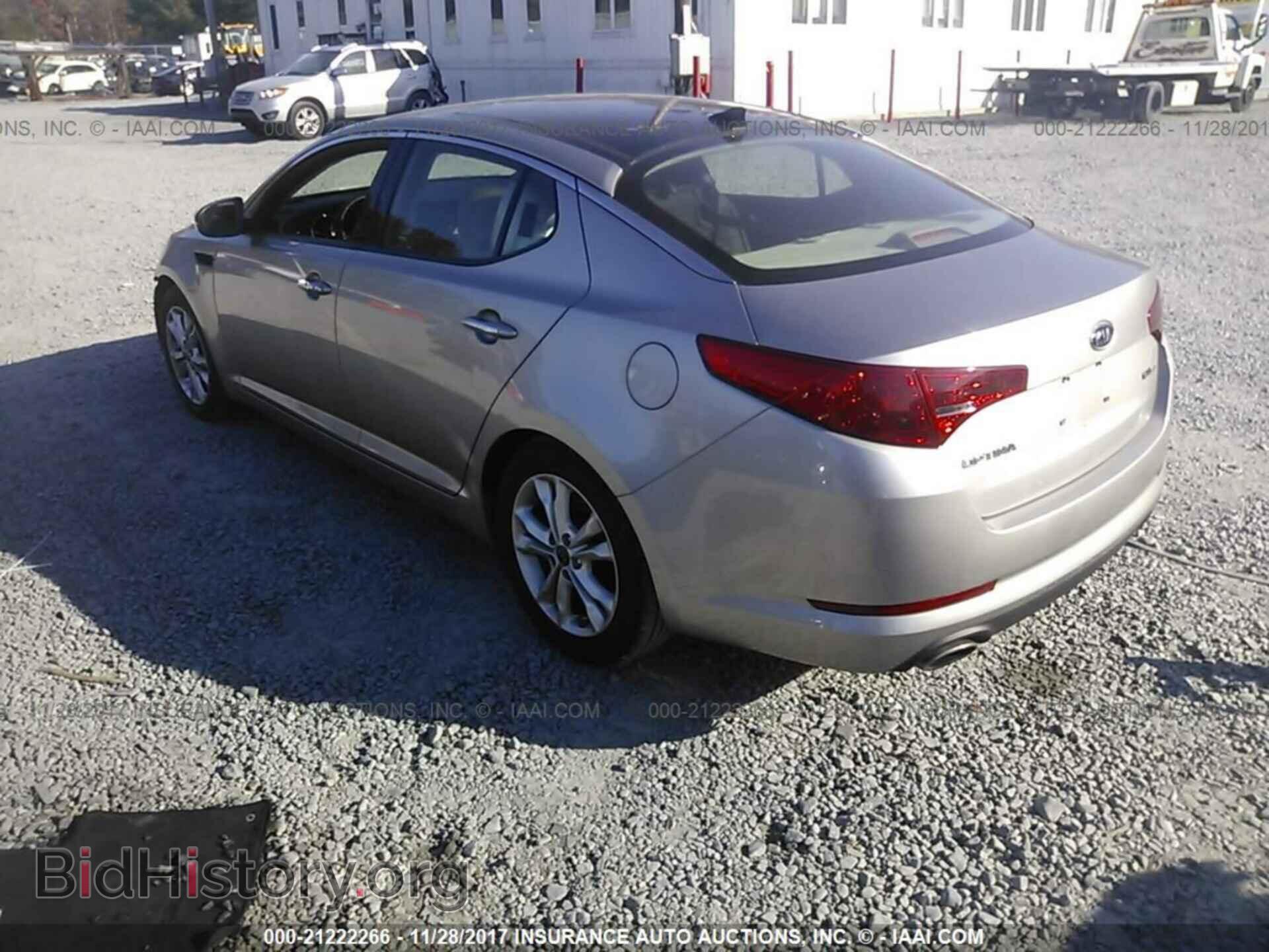 2011 Kia Optima - VIN: KNAGN4A71B5060102 - Фото 3