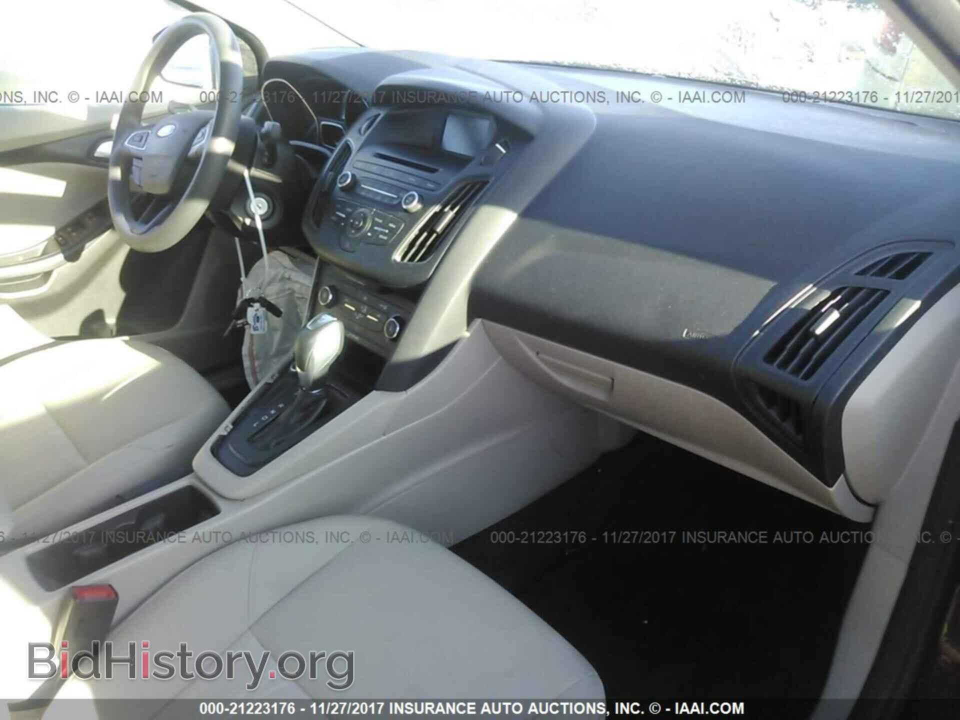 2016 Ford Focus - VIN: 1FADP3F29GL205077 - Фото 5
