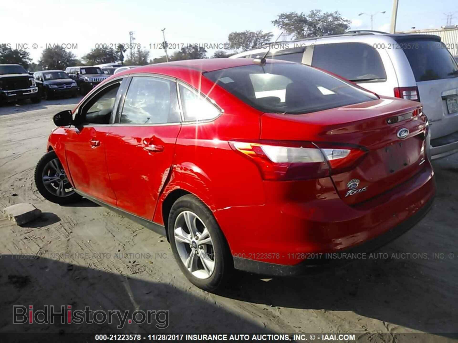 2014 Ford Focus - VIN: 1FADP3F28EL387562 - Фото 3