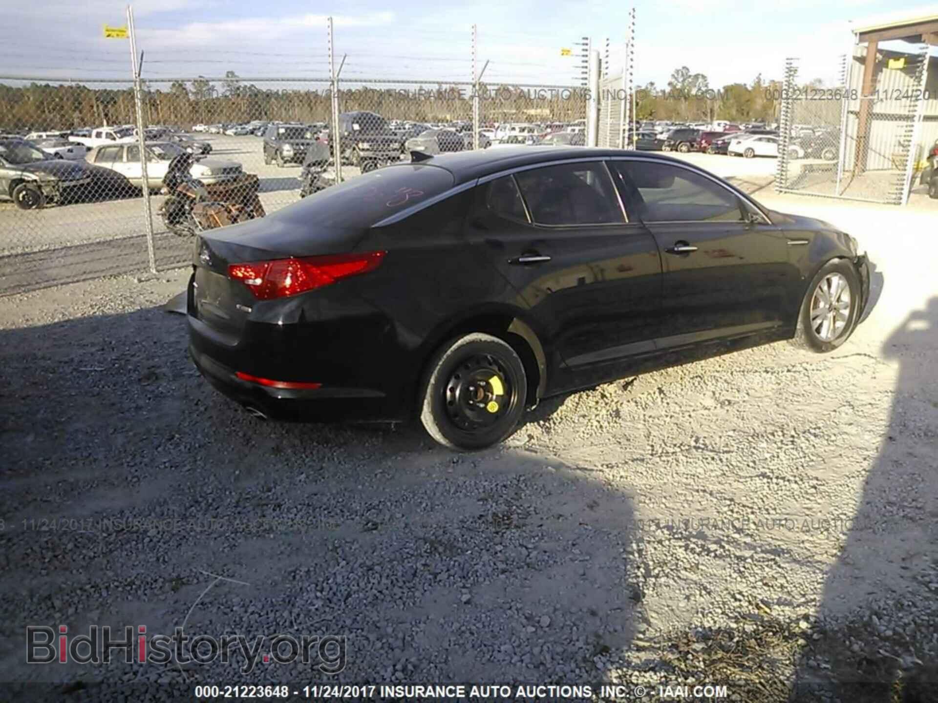 2011 Kia Optima - VIN: KNAGN4A70B5109208 - Photo 4