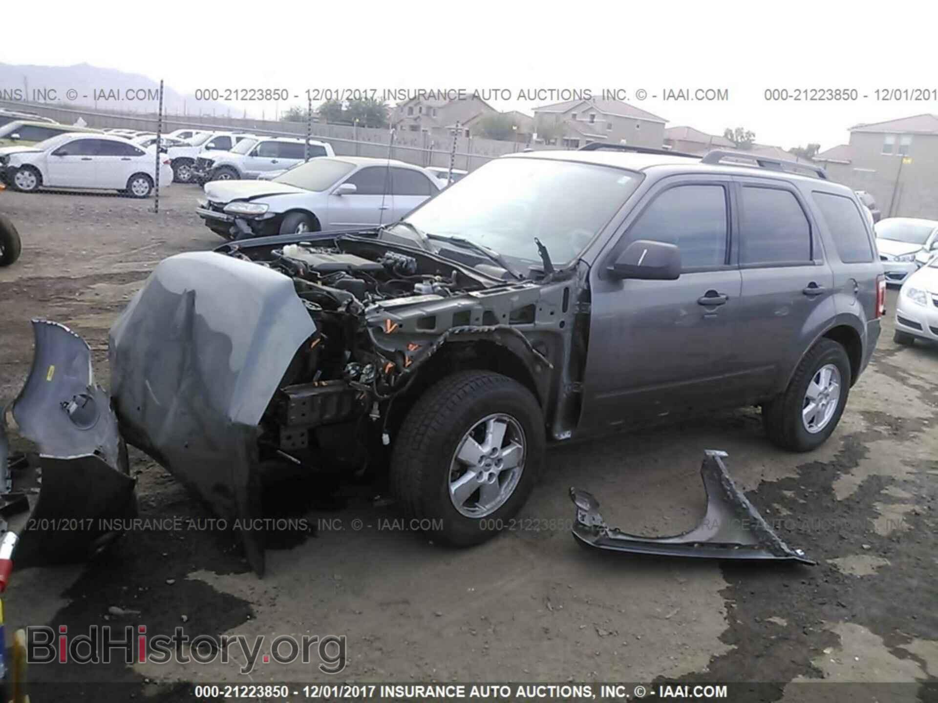 2012 Ford Escape - VIN: 1FMCU9DG6CKA65162 - Photo 2