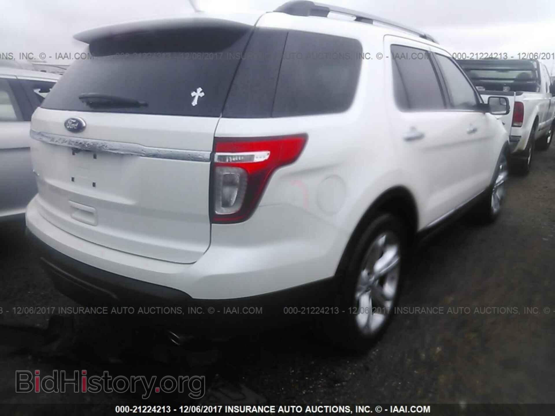 2011 Ford Explorer - VIN: 1FMHK7F82BGA92866 - Фото 4