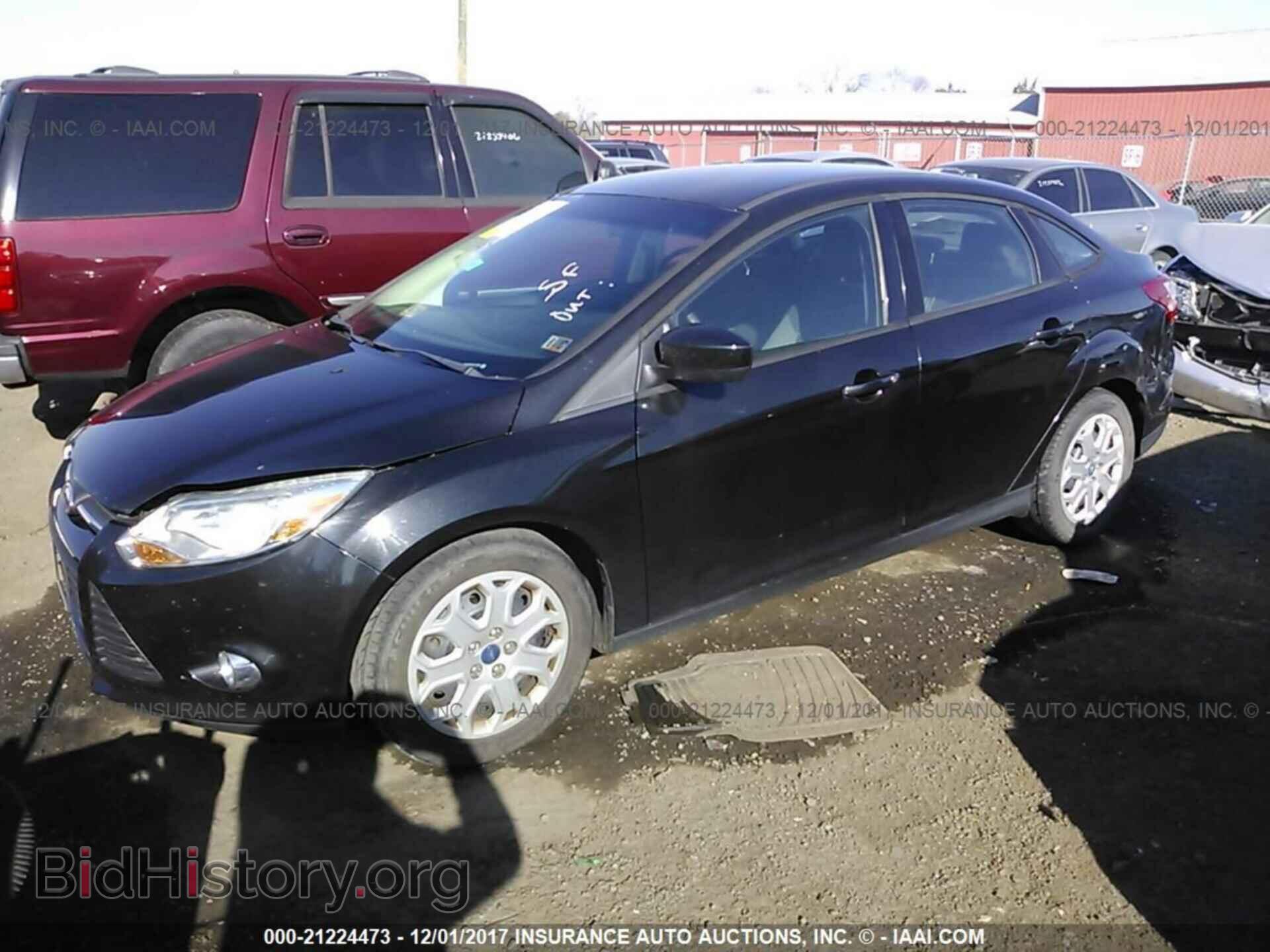 2012 Ford Focus - VIN: 1FAHP3F2XCL170156 - Photo 2
