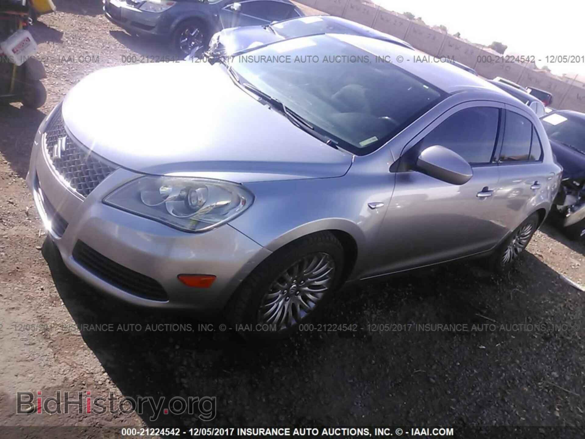 2012 Suzuki Kizashi - VIN: JS2RE9A3XC6101396 - Фото 2