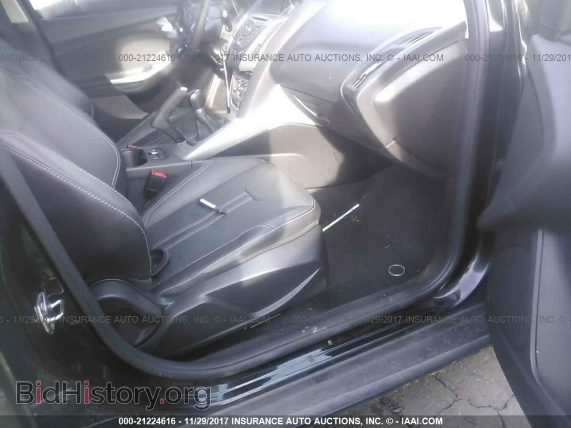 2014 Ford Focus - VIN: 1FADP3F21EL462103 - Photo 5