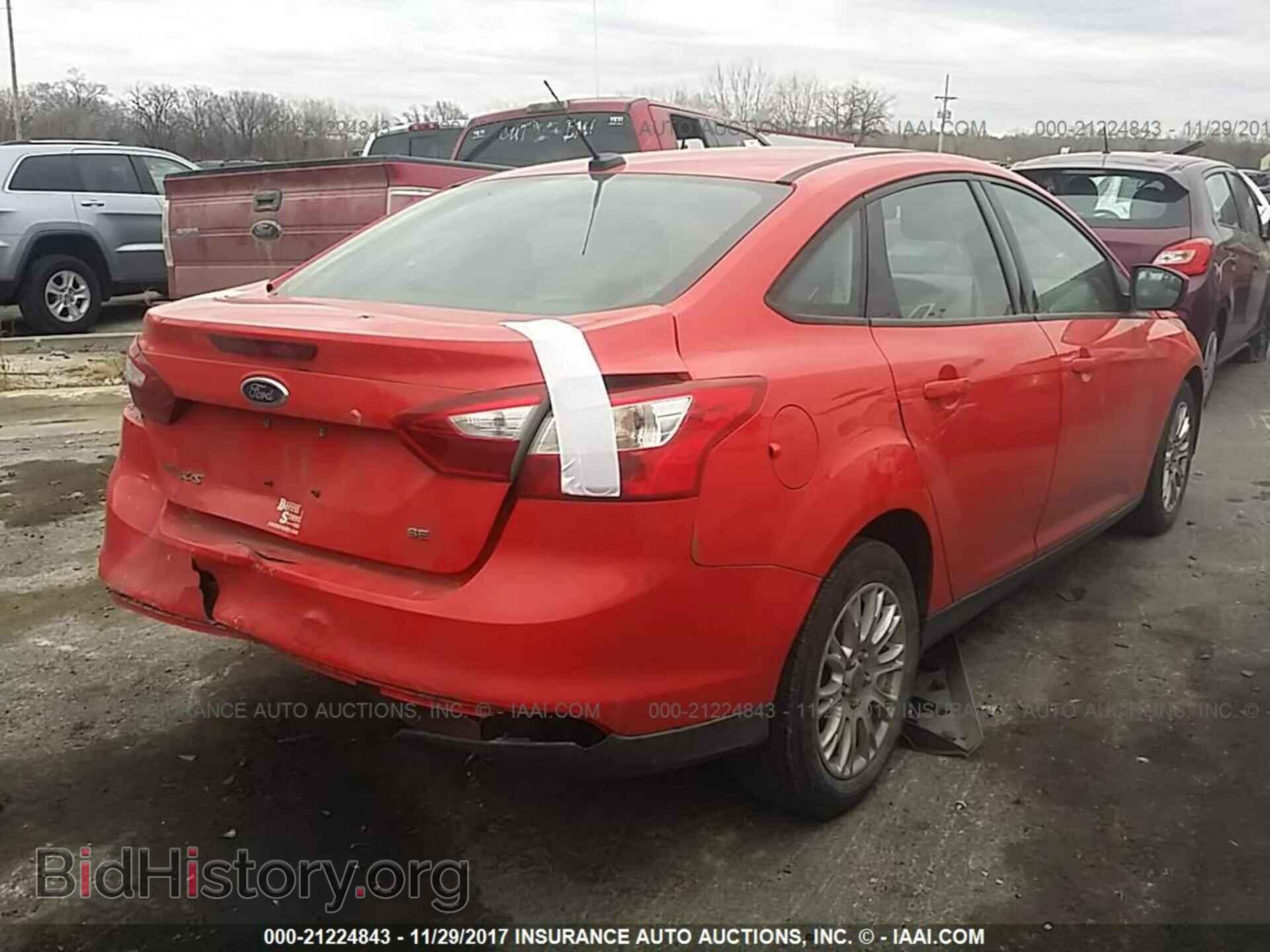 2012 Ford Focus - VIN: 1FAHP3F22CL332863 - Photo 4