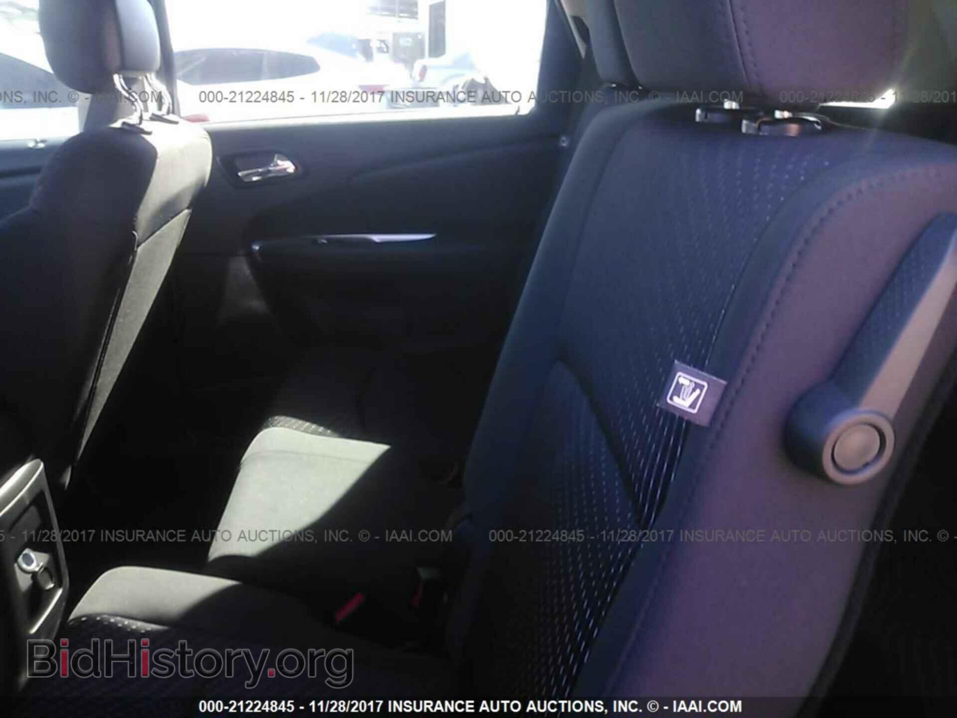 2017 Dodge Journey - VIN: 3C4PDCAB6HT545235 - Photo 8