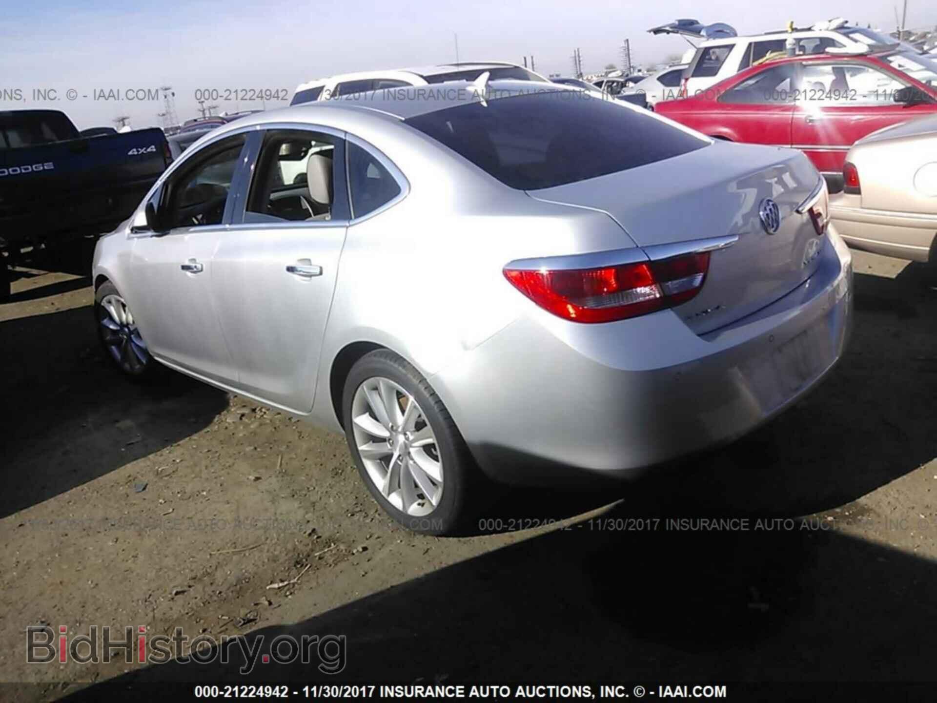 2014 Buick Verano - VIN: 1G4PR5SK9E4162995 - Photo 3