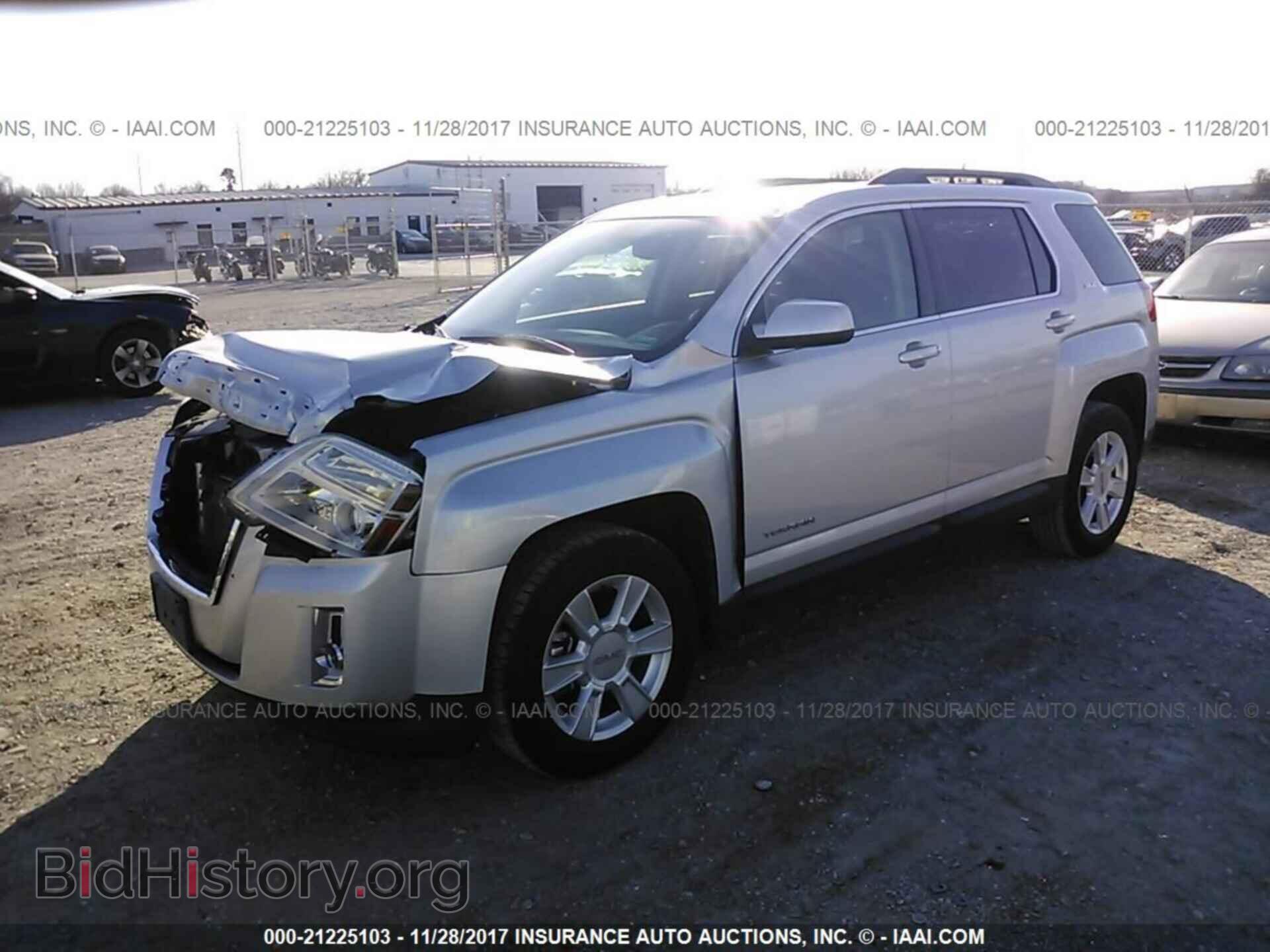 2011 Gmc Terrain - VIN: 2CTALSEC1B6378370 - Photo 2