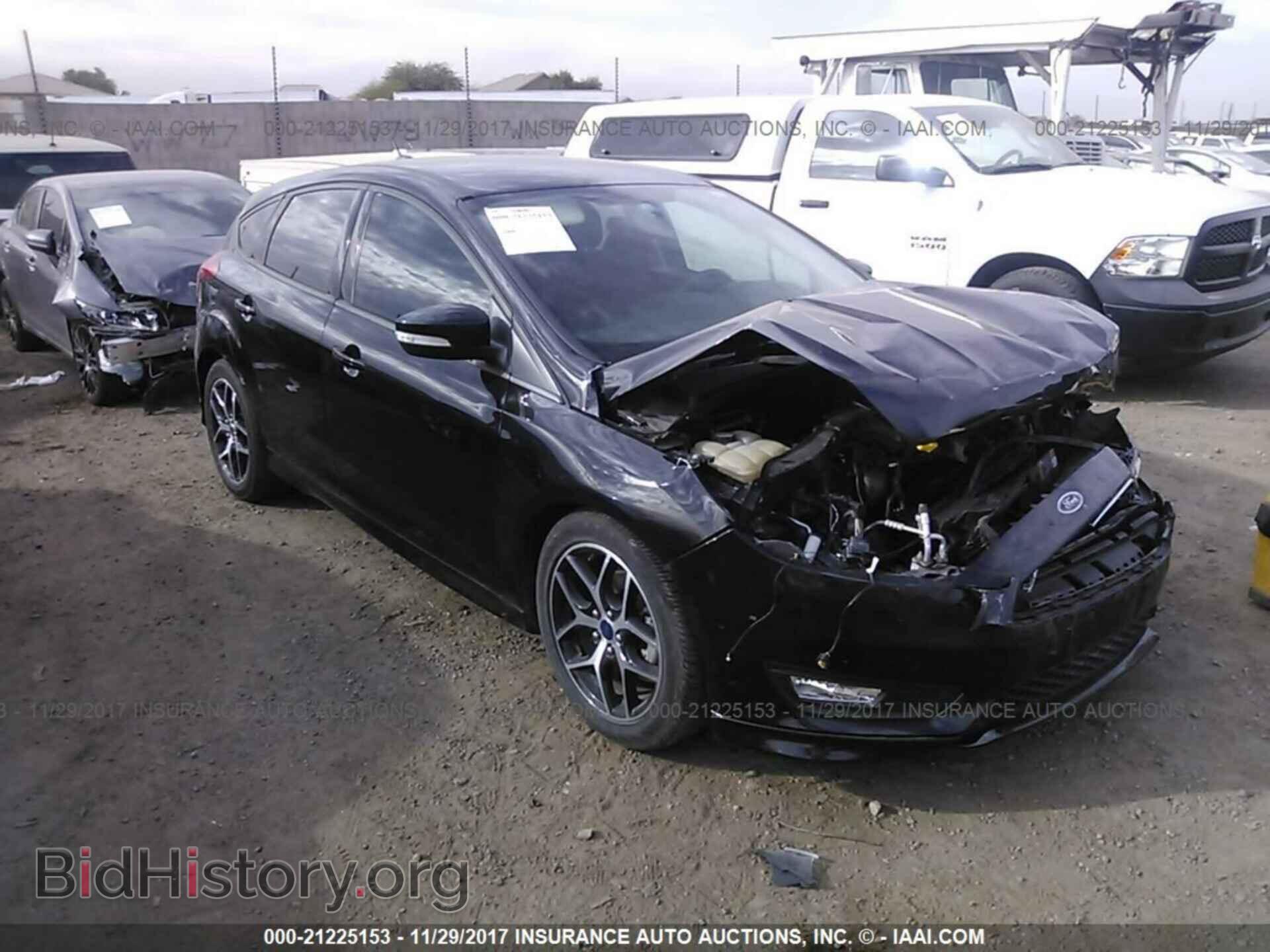 Photo 1FADP3K23GL229784 - Ford Focus 2016