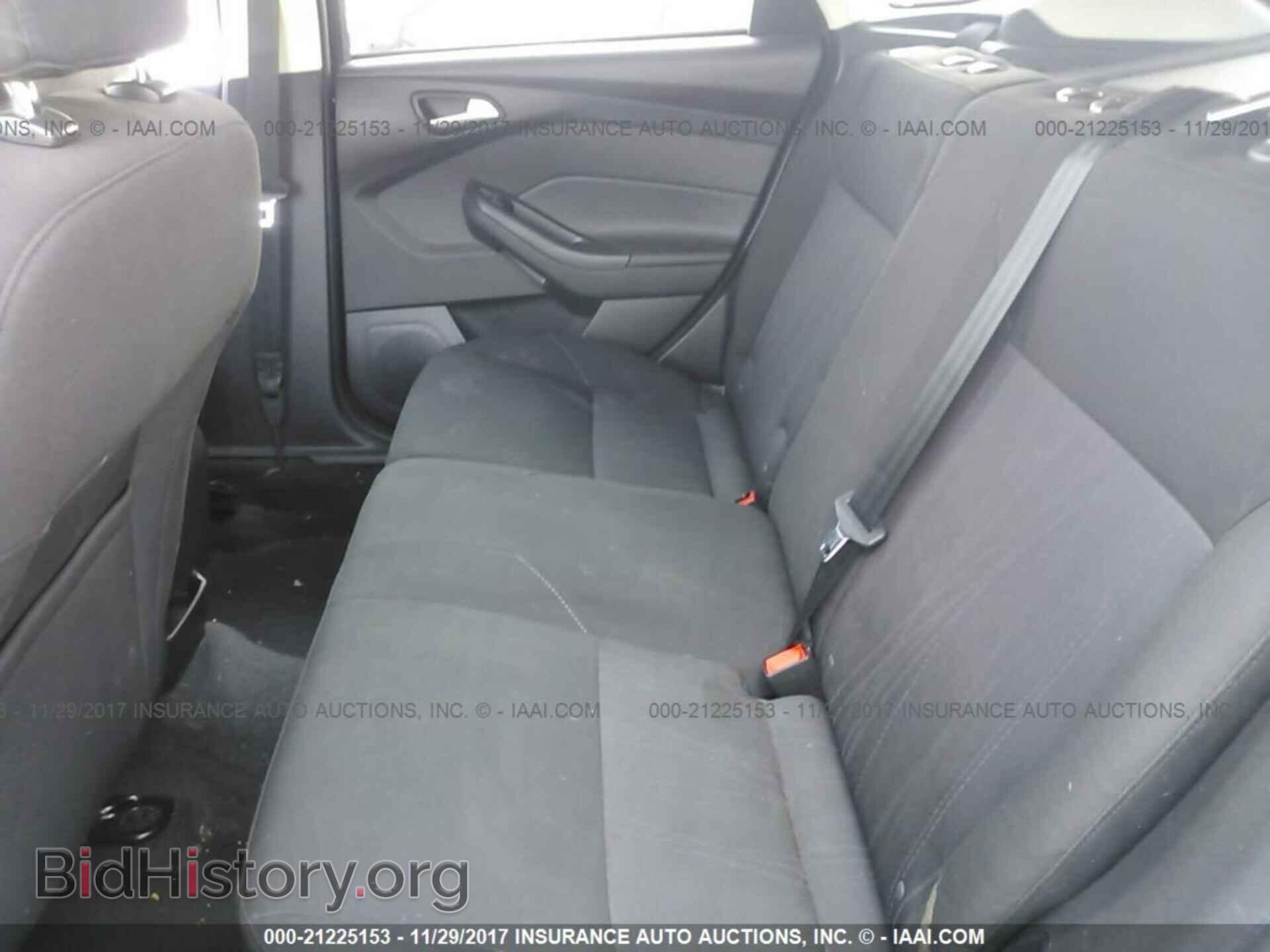 2016 Ford Focus - VIN: 1FADP3K23GL229784 - Photo 8