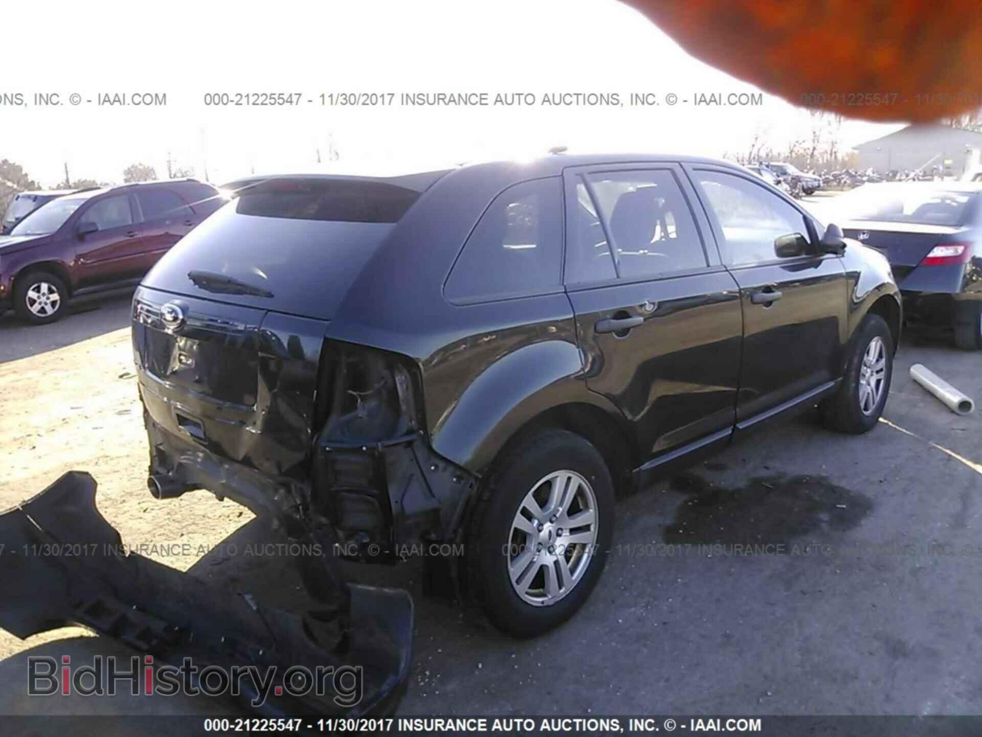 2011 Ford Edge - VIN: 2FMDK3GC2BBB66191 - Photo 4