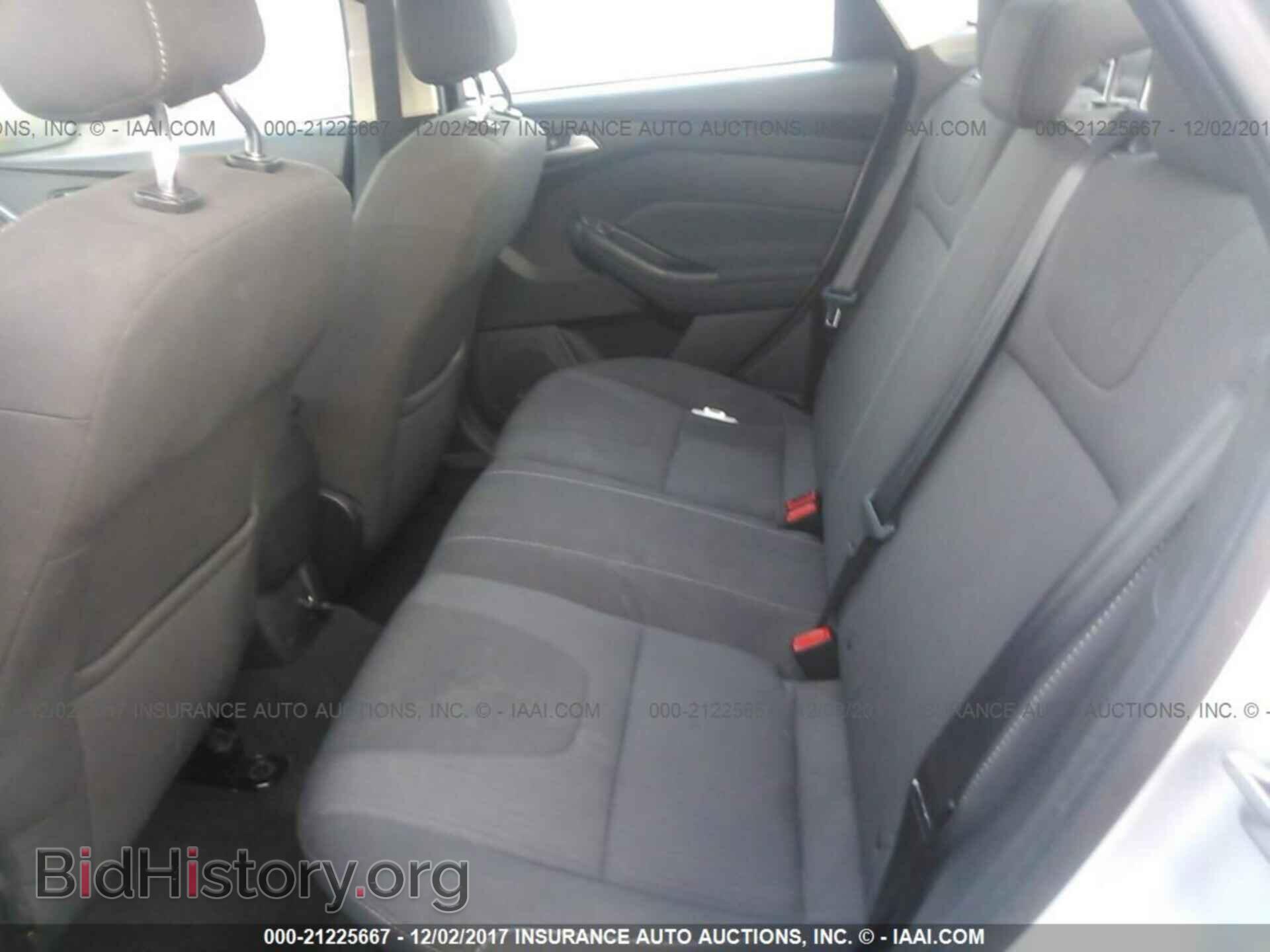 2012 Ford Focus - VIN: 1FAHP3J22CL153732 - Photo 8
