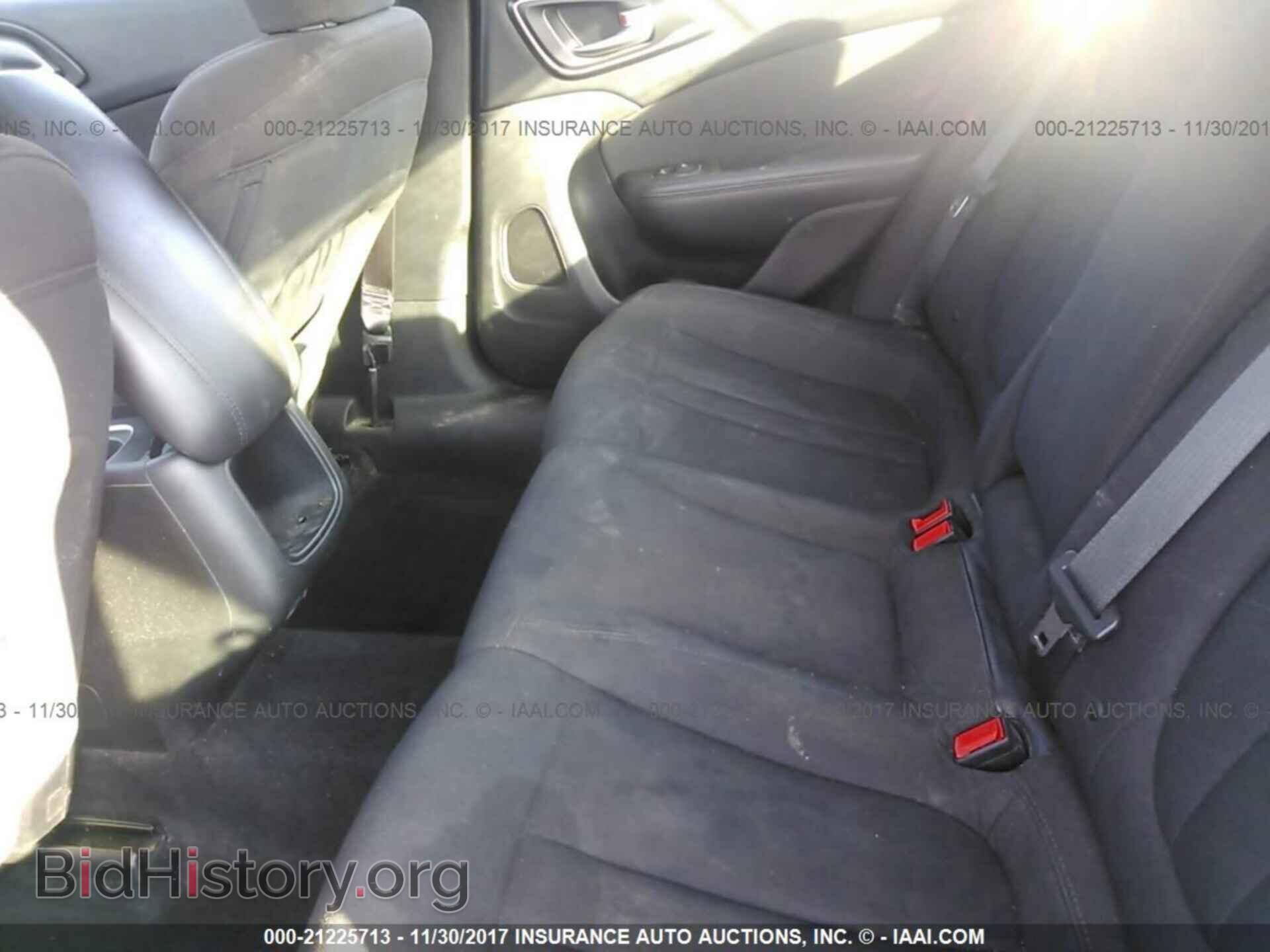 2015 Chrysler 200 - VIN: 1C3CCCABXFN741164 - Photo 8