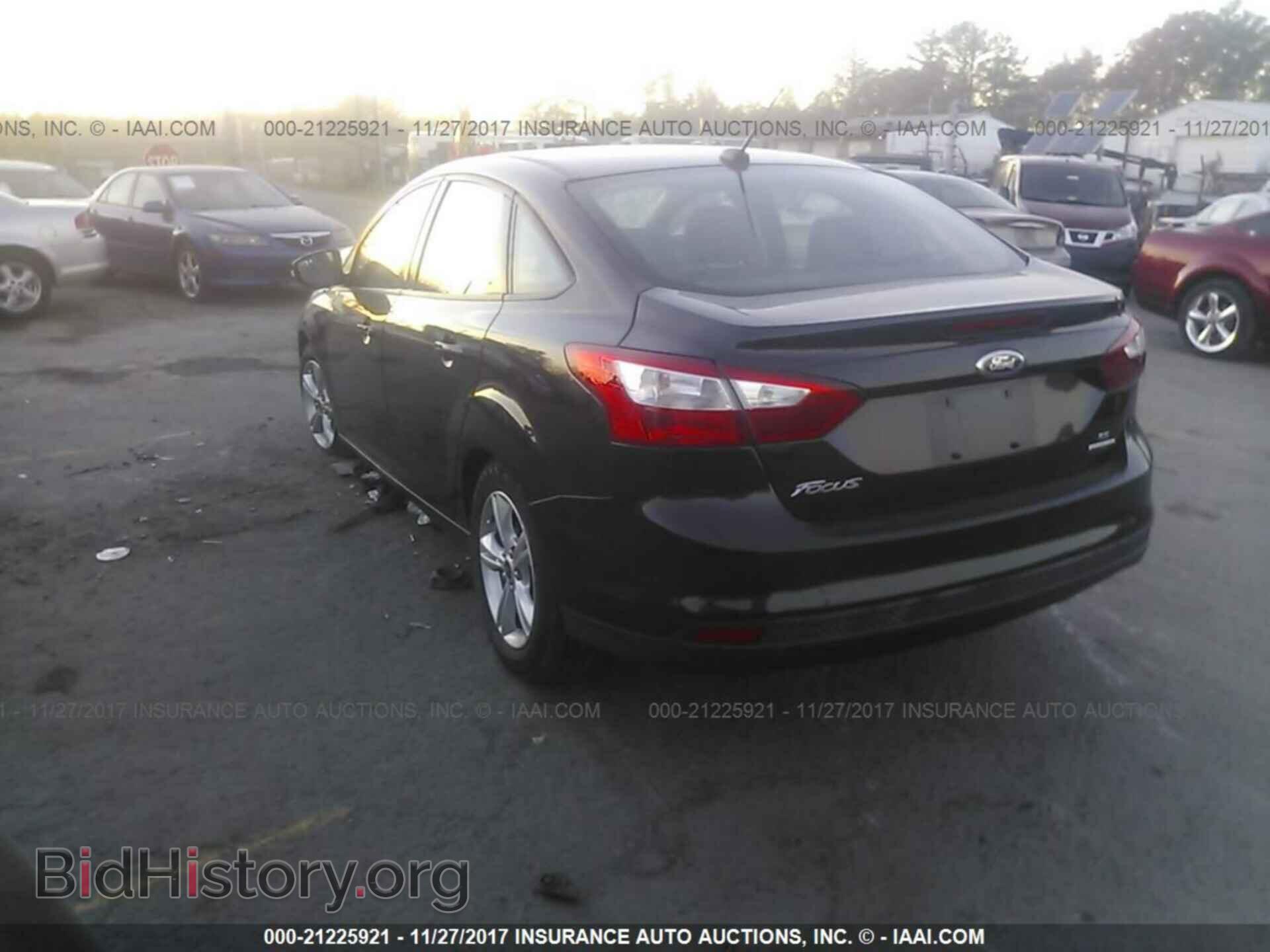 2014 Ford Focus - VIN: 1FADP3F25EL267749 - Фото 3