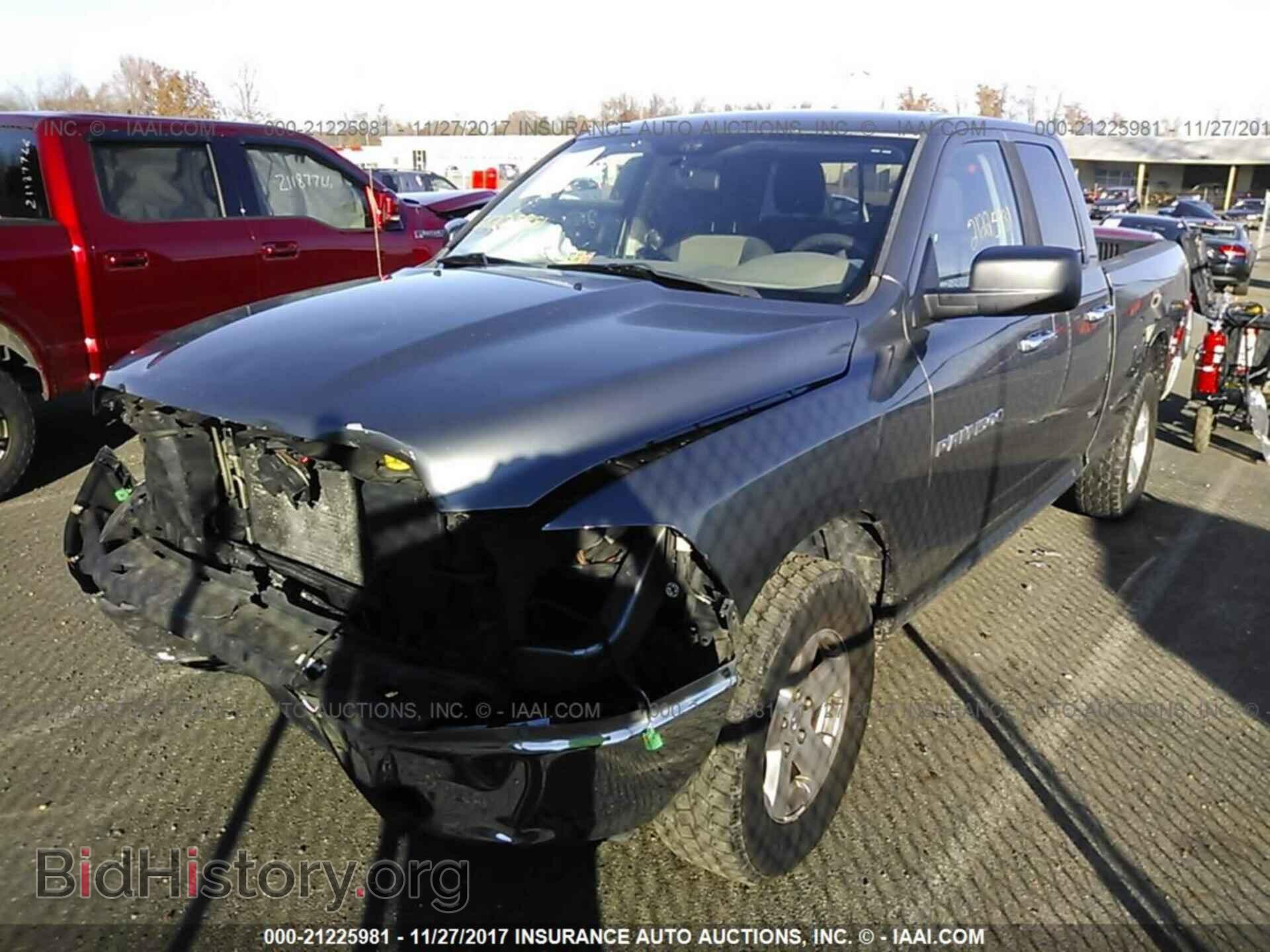 2011 Dodge Ram 1500 - VIN: 1D7RV1GP9BS674842 - Фото 2