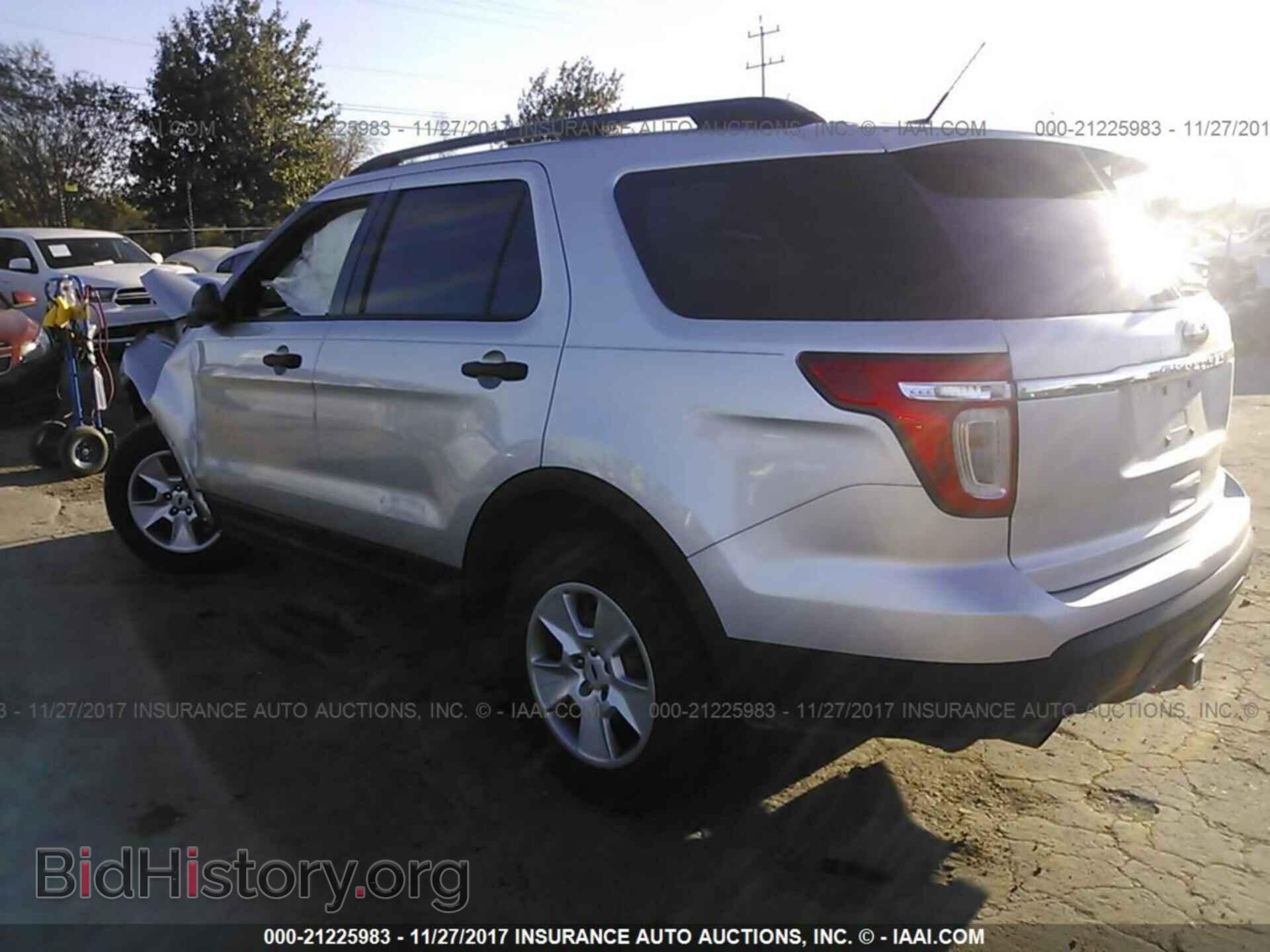 2012 Ford Explorer - VIN: 1FMHK7B82CGA83026 - Фото 3