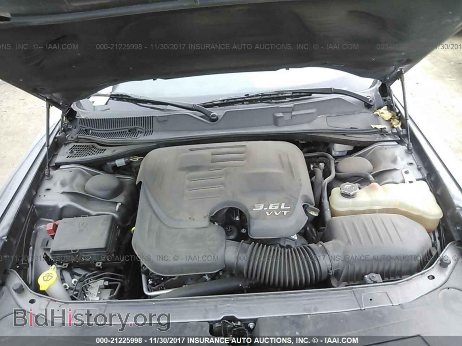 2015 Dodge Challenger - VIN: 2C3CDZAG6FH884665 - Photo 10
