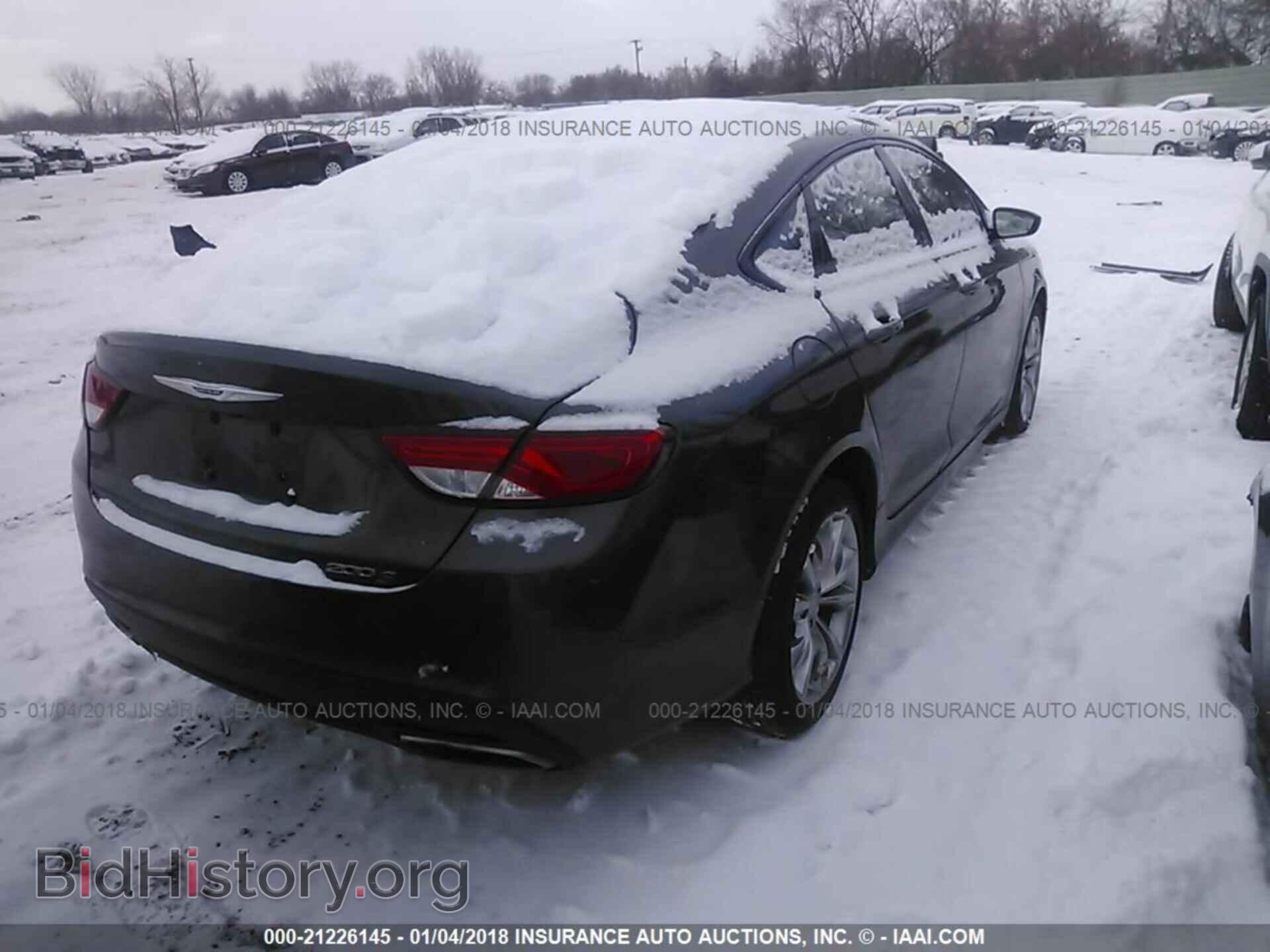 2015 Chrysler 200 - VIN: 1C3CCCBB2FN566181 - Photo 4