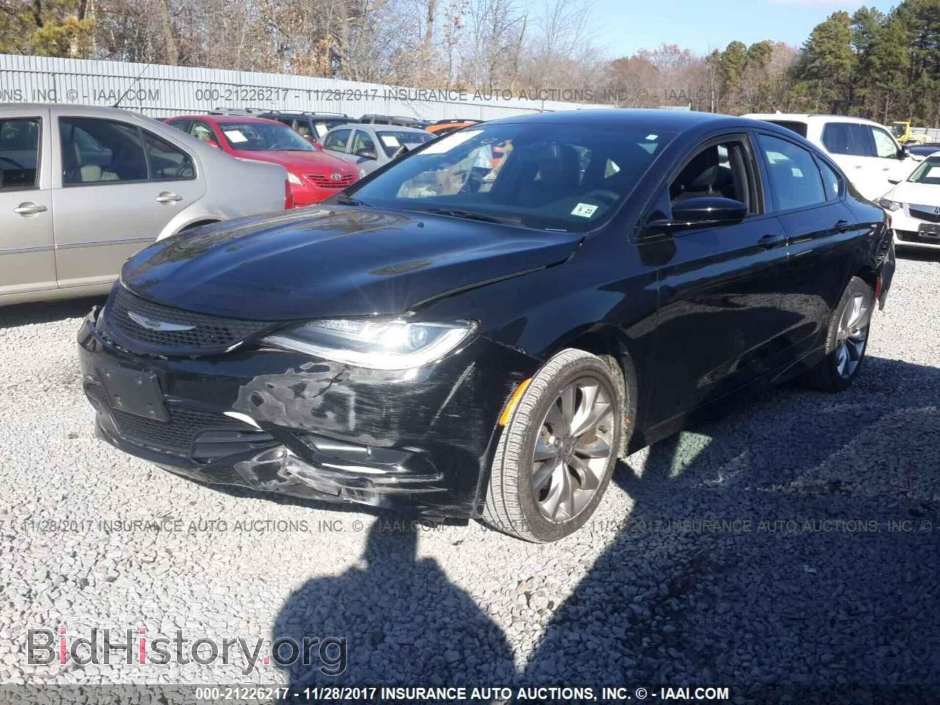 2016 Chrysler 200 - VIN: 1C3CCCBBXGN120877 - Photo 2