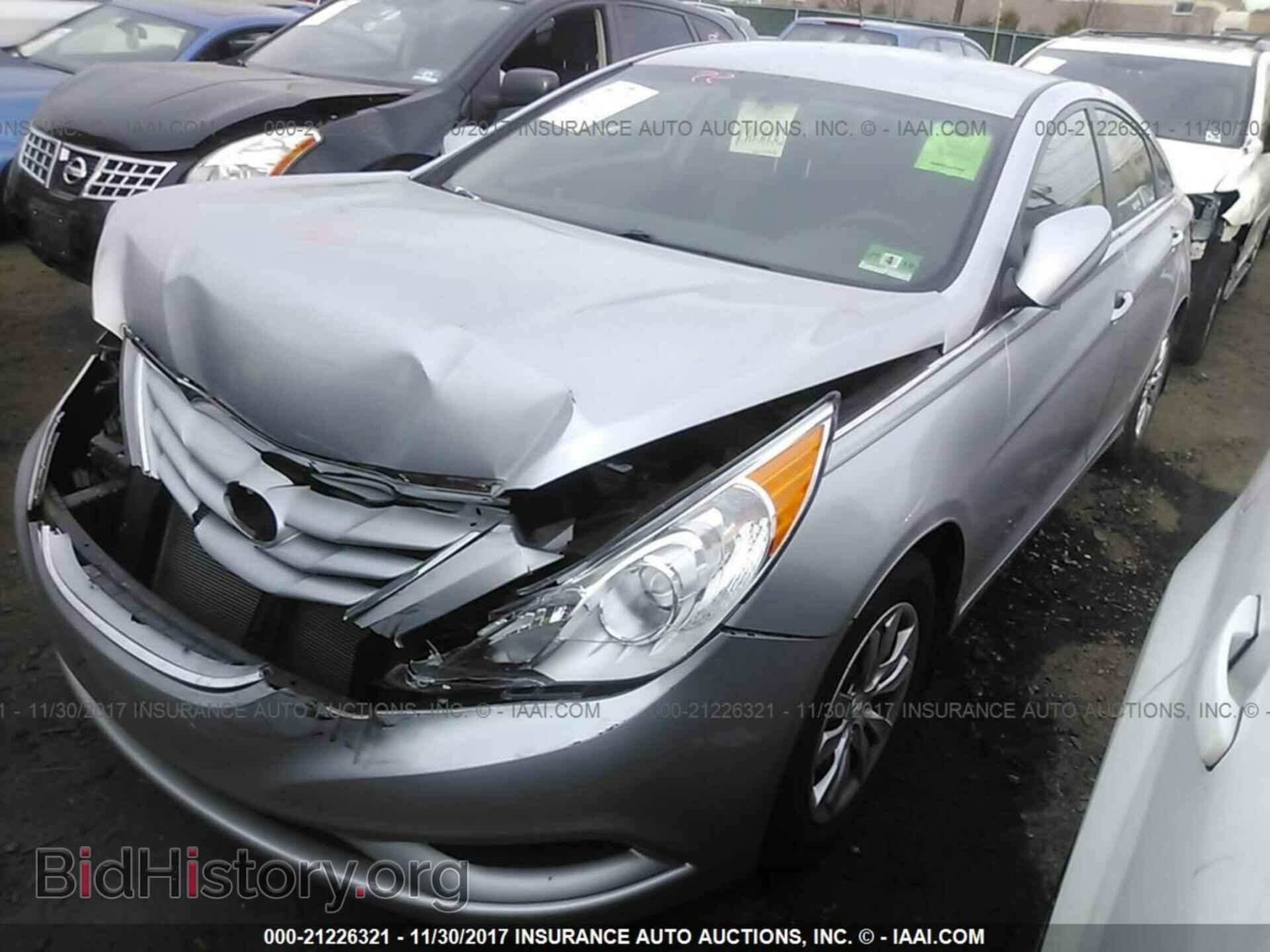 2012 Hyundai Sonata - VIN: 5NPEB4AC7CH489892 - Photo 2