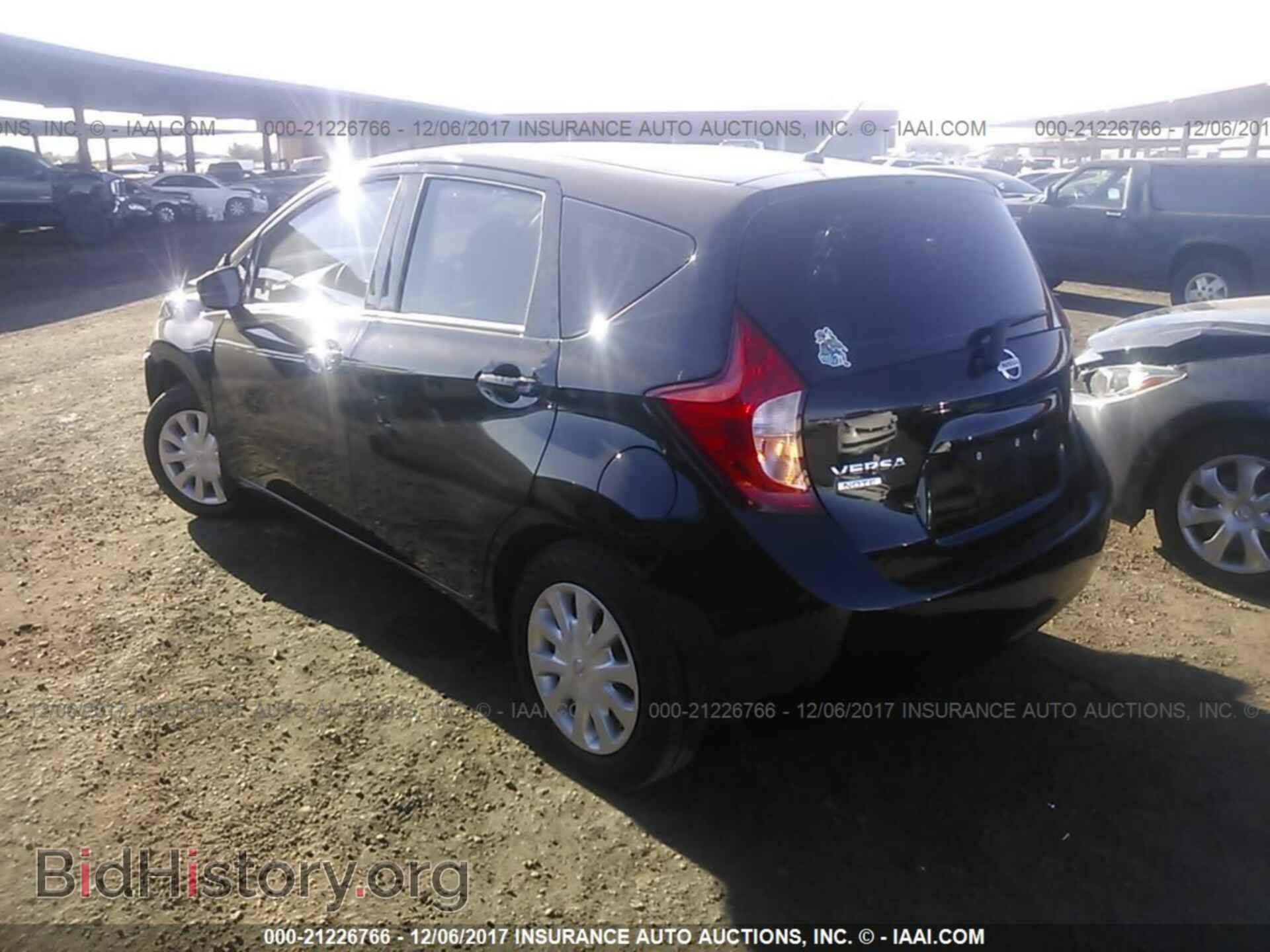 2016 Nissan Versa note - VIN: 3N1CE2CP0GL365944 - Фото 3