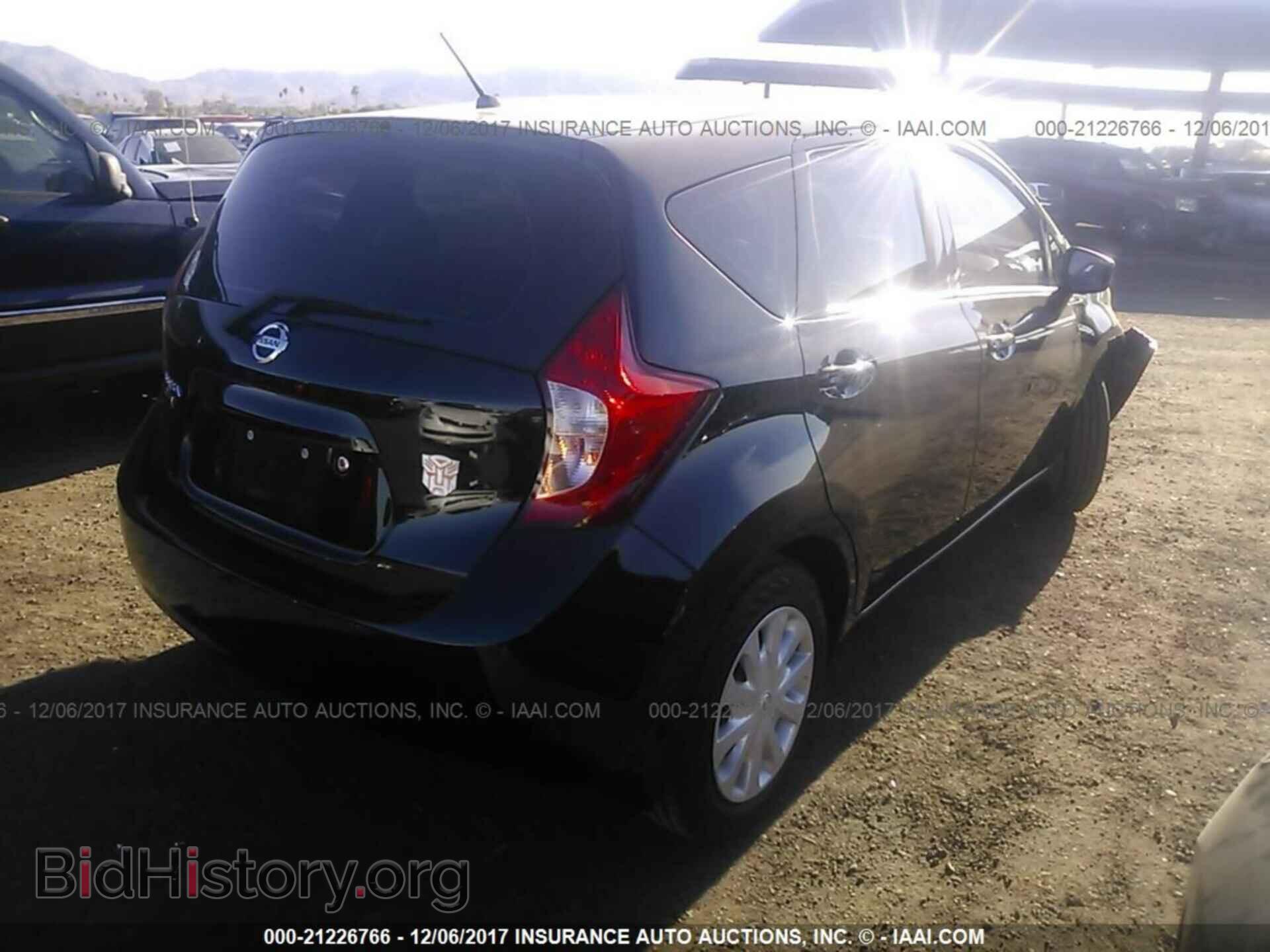 2016 Nissan Versa note - VIN: 3N1CE2CP0GL365944 - Фото 4