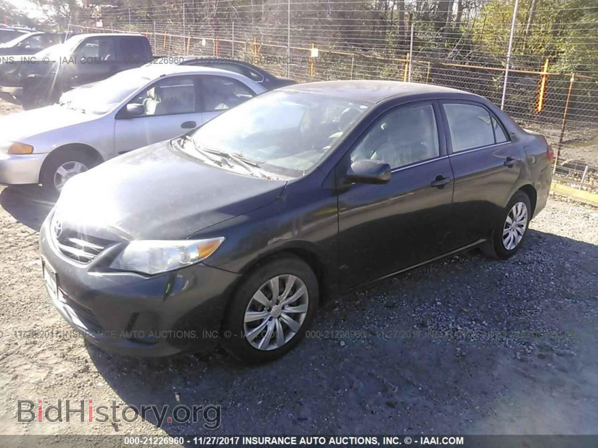2013 Toyota Corolla - VIN: 5YFBU4EE0DP158228 - Фото 2