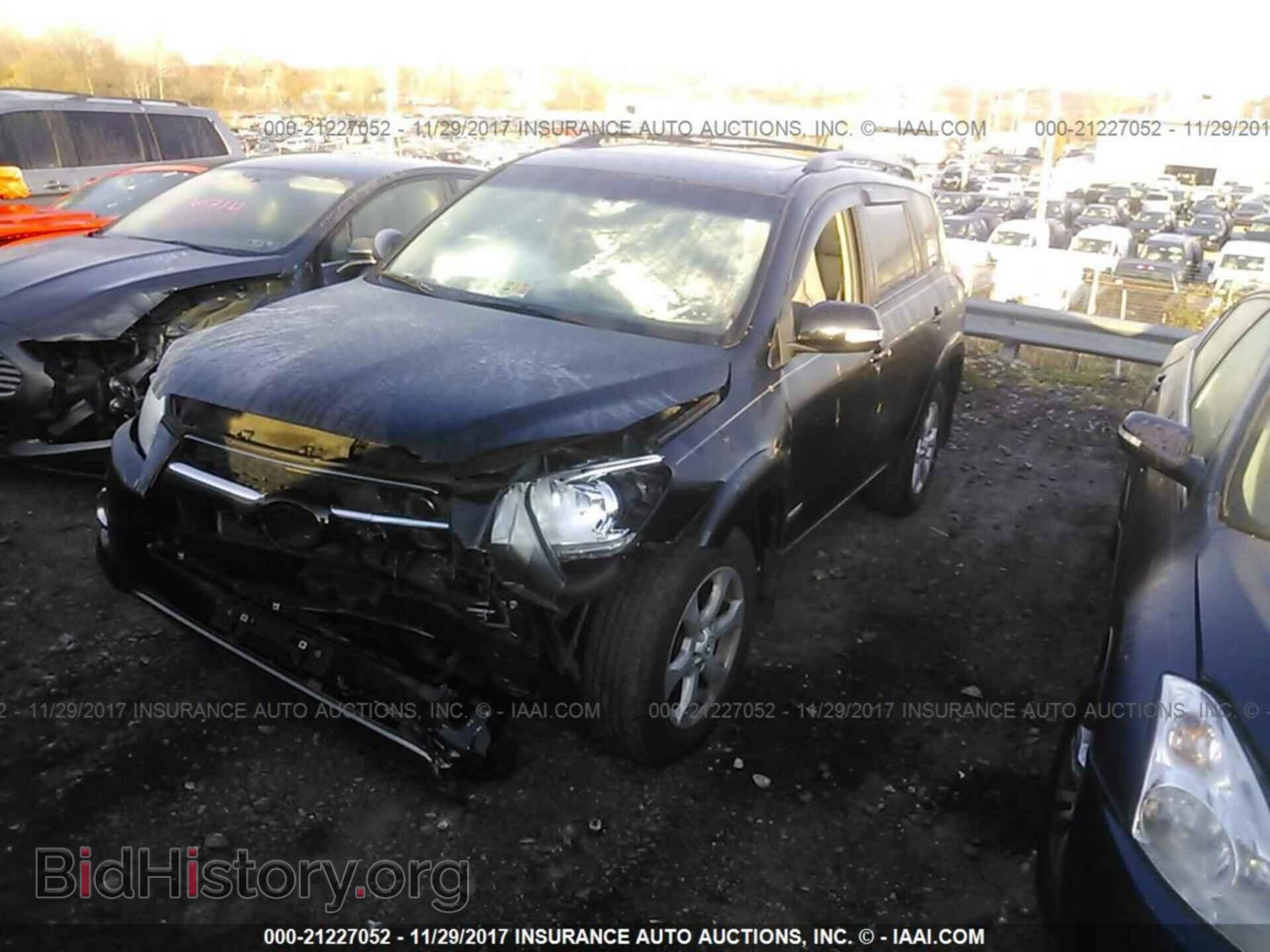 2011 Toyota Rav4 - VIN: 2T3DK4DV0BW062411 - Фото 2