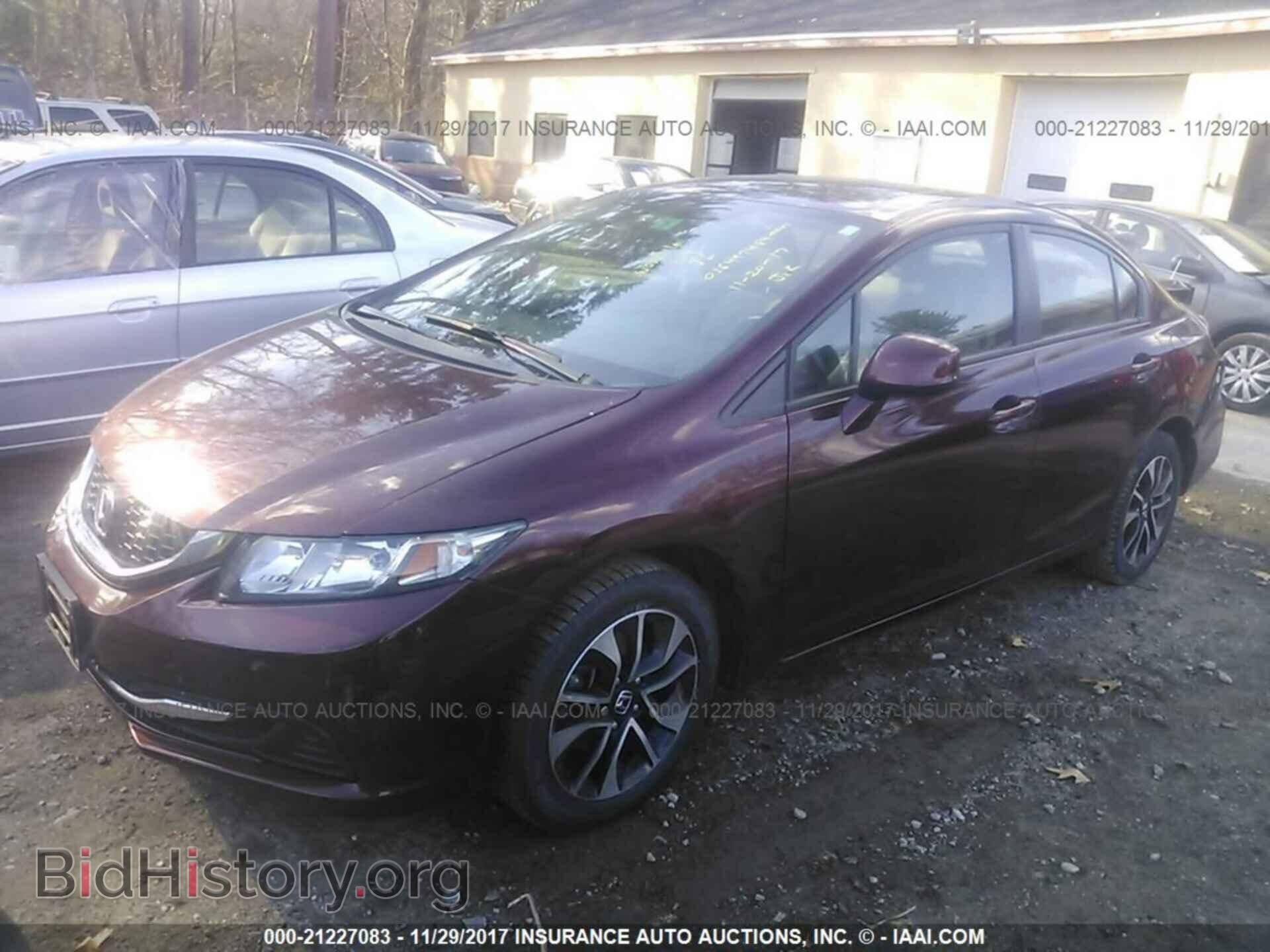 2013 Honda Civic - VIN: 19XFB2F82DE225305 - Фото 2